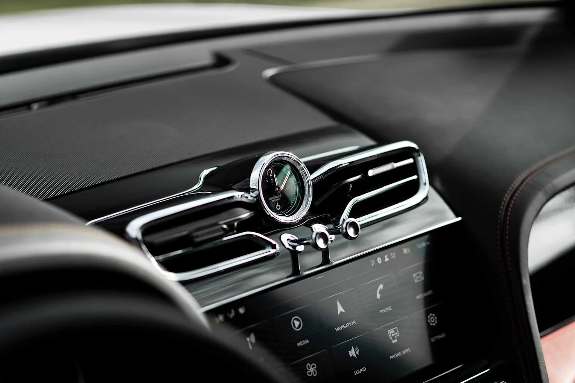 mph019_2064805073_238c6cd2d139eb83a206e7f2c827b999x_b570741353