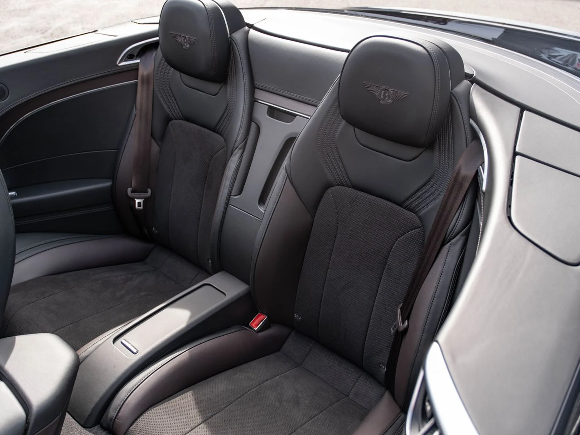 mph019_2067832167_cb0bf70416ac392222c4e8f740d4460cx_a71986746c