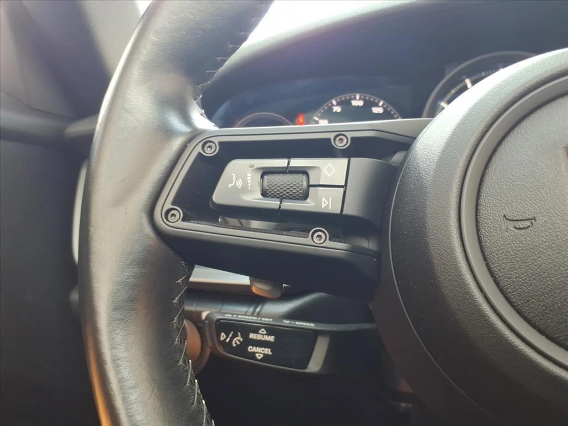 mph019_2068805342_5ea84b5d6d865bcce58e4aaa0f57d19f_e211879fc6