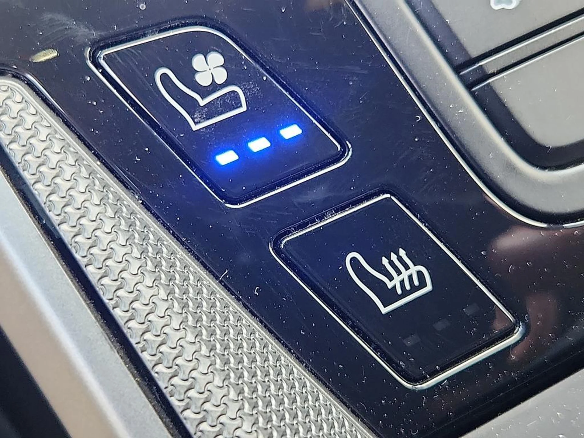 mph019_2070633627_It_S_Lt_P00_L5iy_SKW_3_Ilf_V2_RDCR_4_df8e509b8c