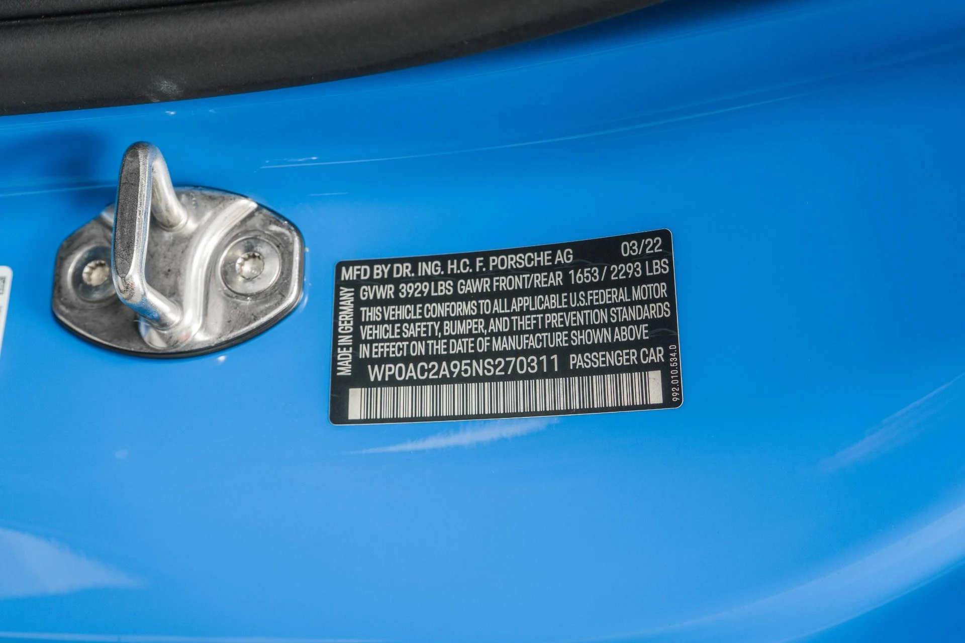 mph019_20717985_Used_2022_Porsche_911_GT_3_Carbon_Buckets_Blue_Stitching_and_Belts_1768487811_8ddf83e182