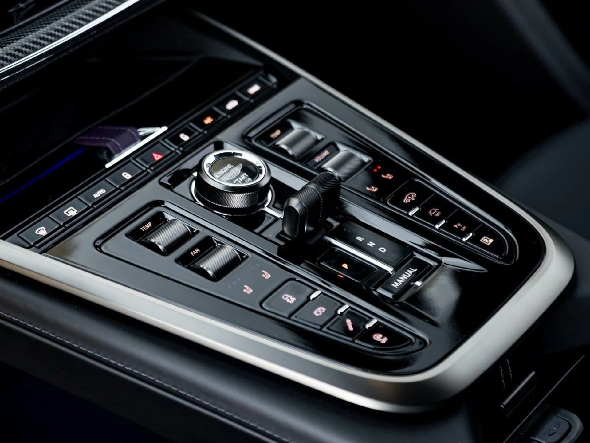 mph019_207379995_20_c9520d91eb