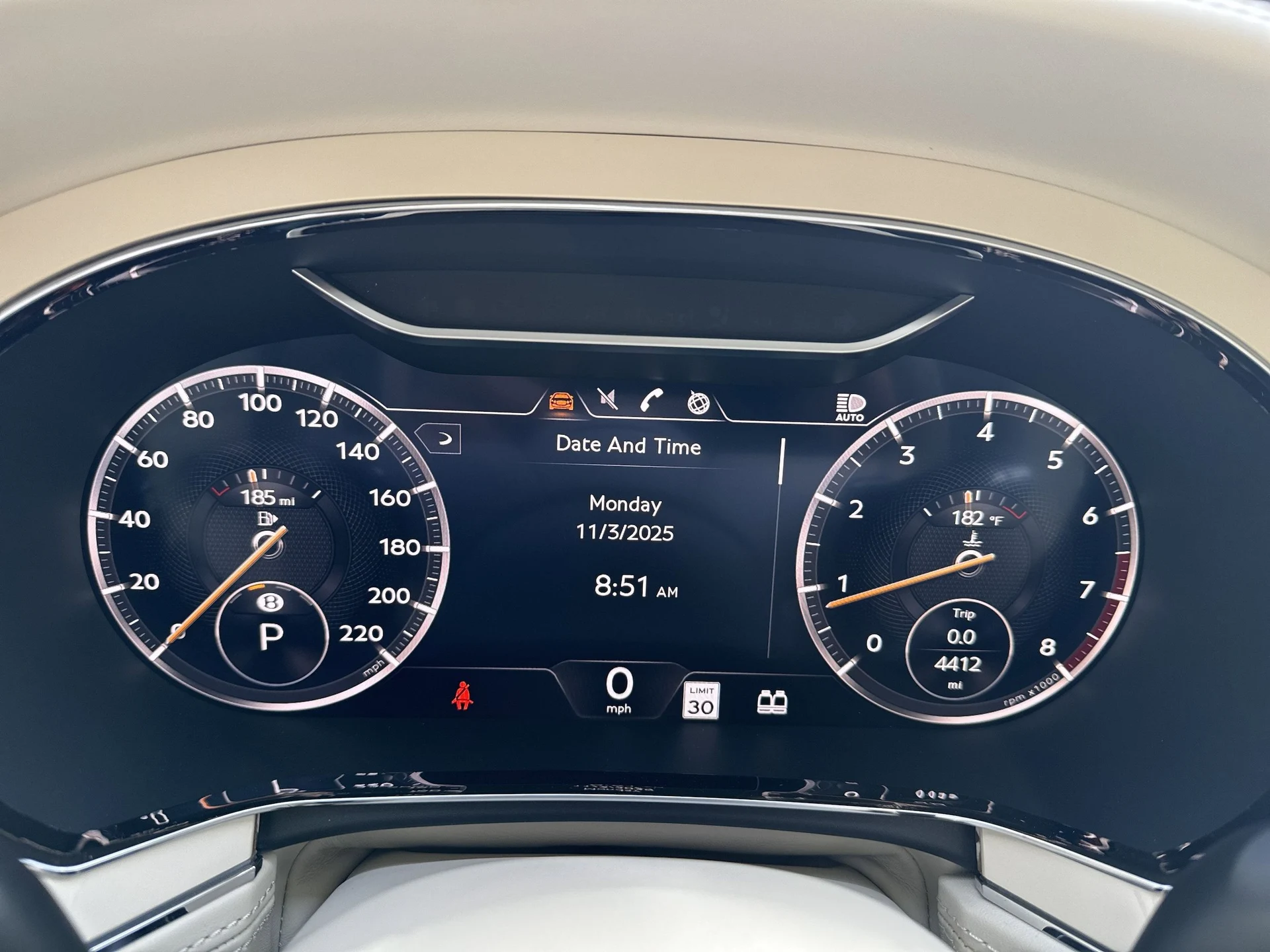 mph019_2075357642_fff15b335a88574bde4485c2e9a292f5x_8a6aba3cd8