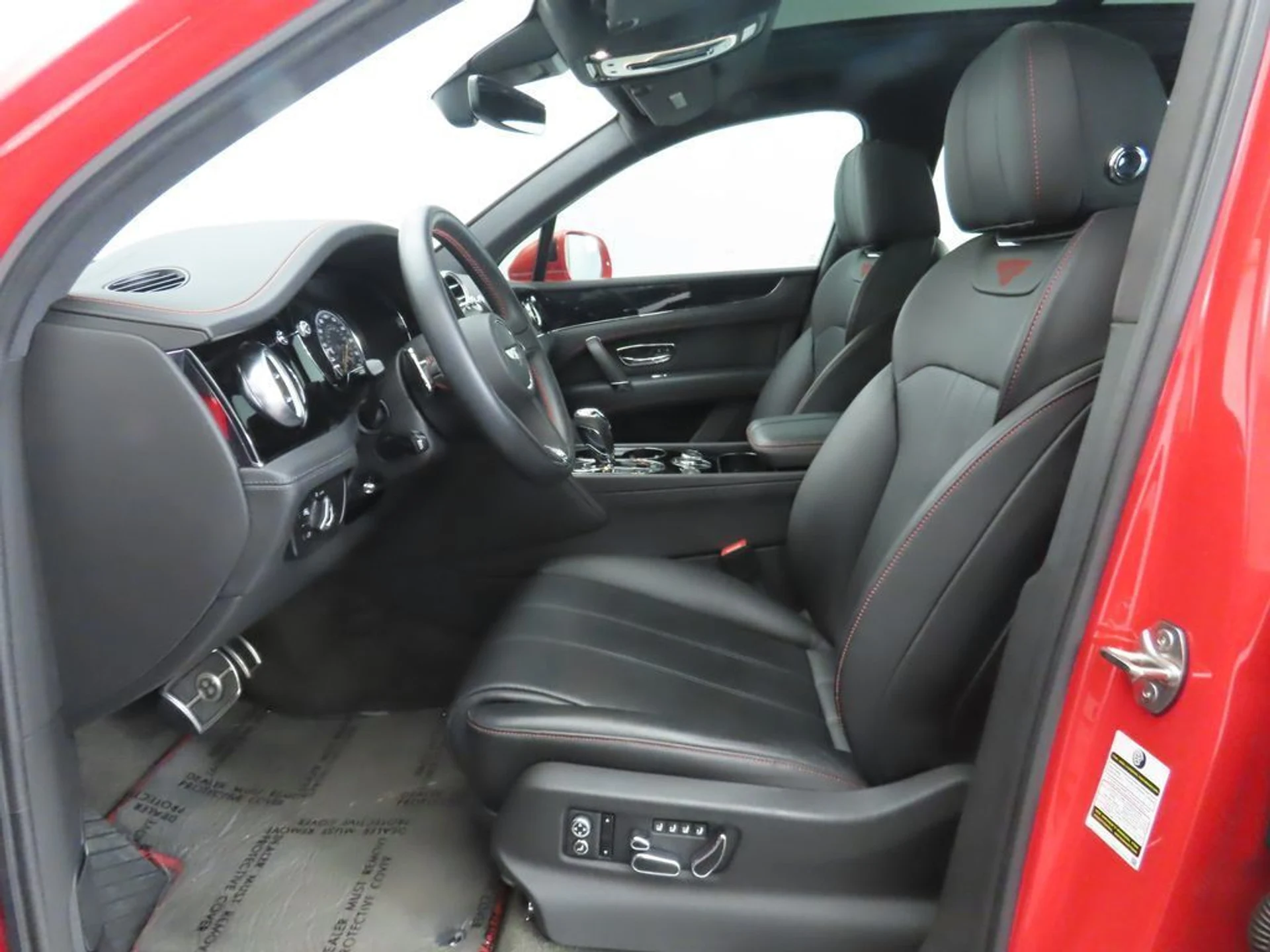 mph019_2081221751_used_2019_bentley_bentayga_v8awd_8119_22926771_20_1024_3621120f19
