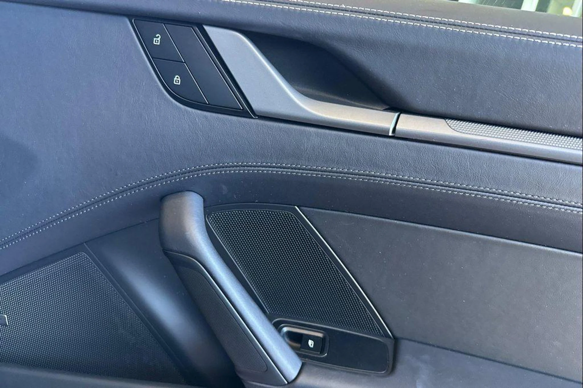 mph019_2081364579_zi_Xkx4_FENB_2_Uqb_UX_Zp_A_Mg_Cdlc0_cd26566f68