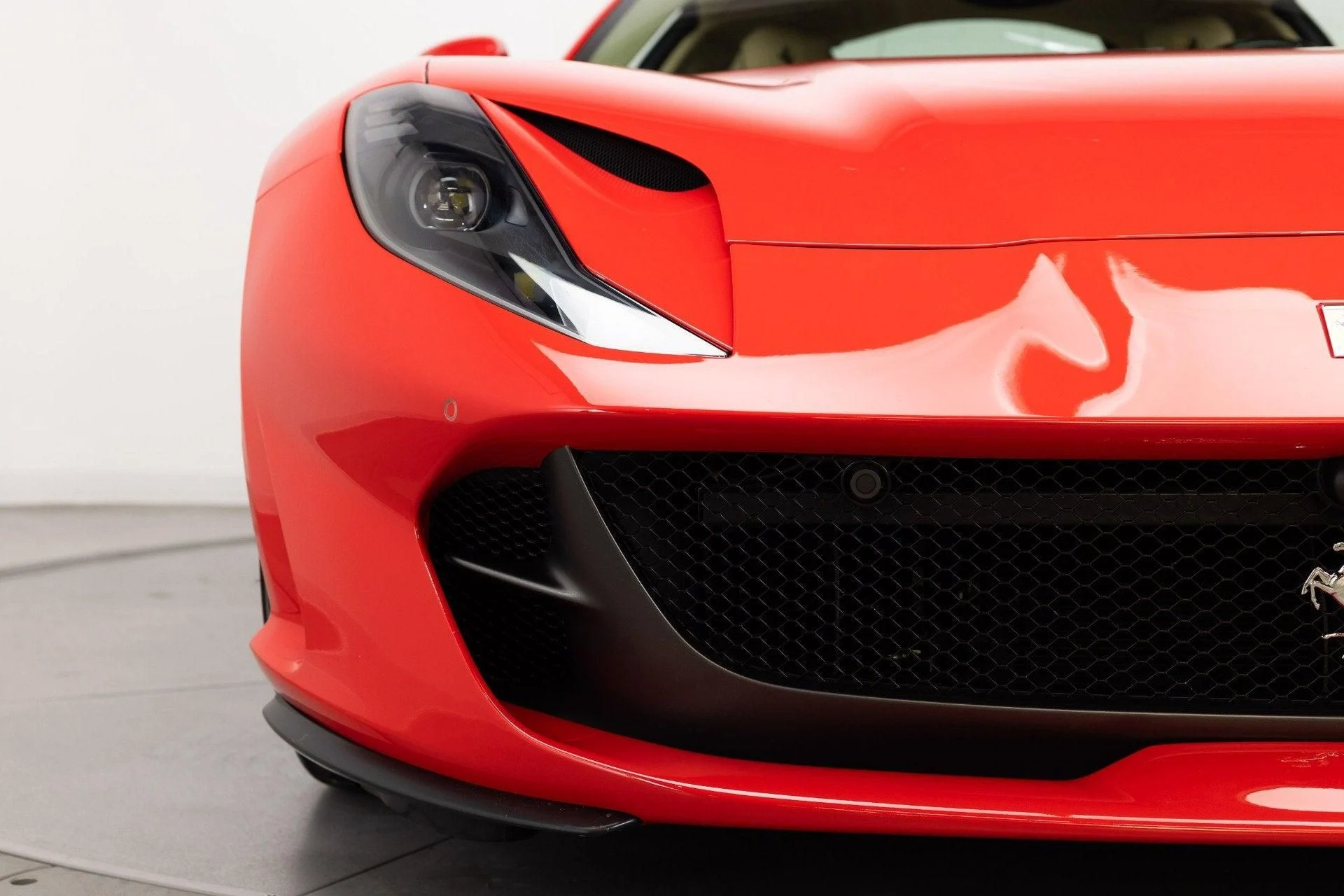 mph019_2081733060_Used_2018_Ferrari_812_Superfast_1777368500_bc48ced1bc