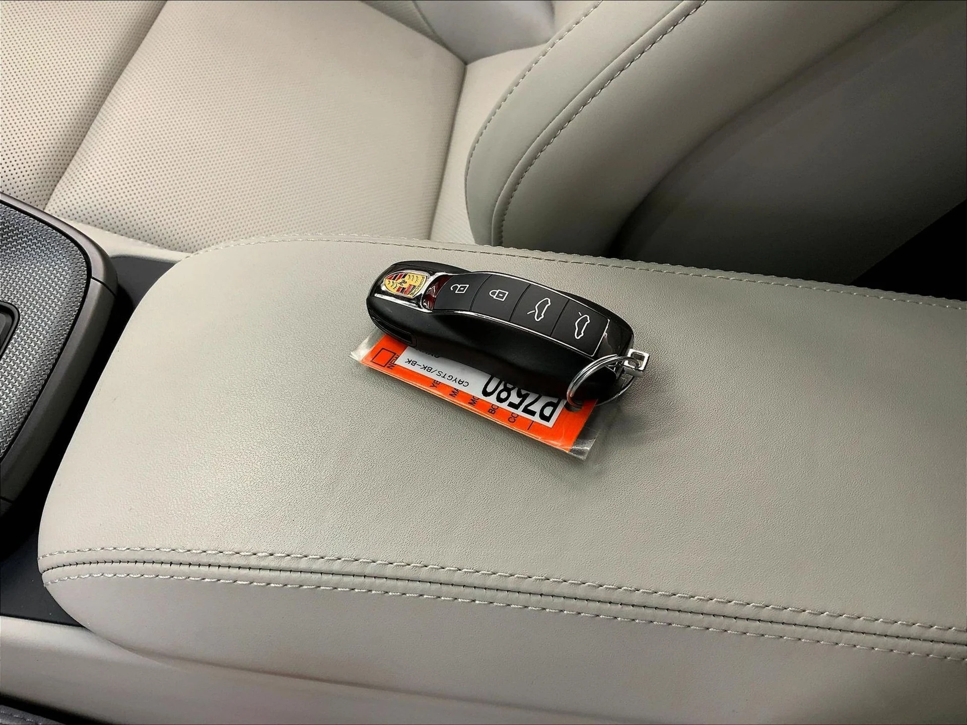 mph019_2083167714_de60f3b8f1d6b7e0654909c00b8a7fc5x_6696936afe