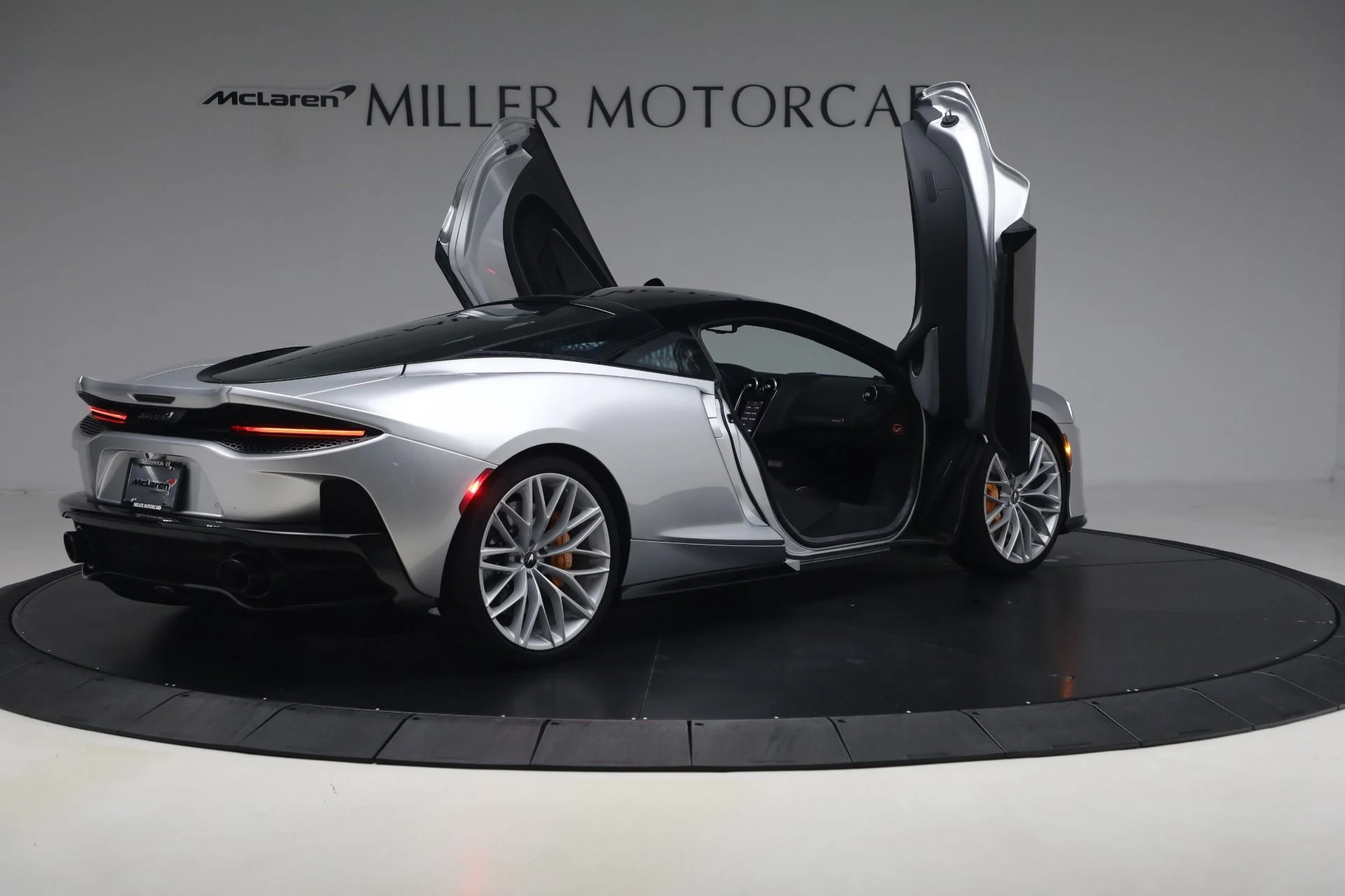 mph019_2092609758_Used_2023_Mc_Laren_GT_Luxe_99ea348d8e
