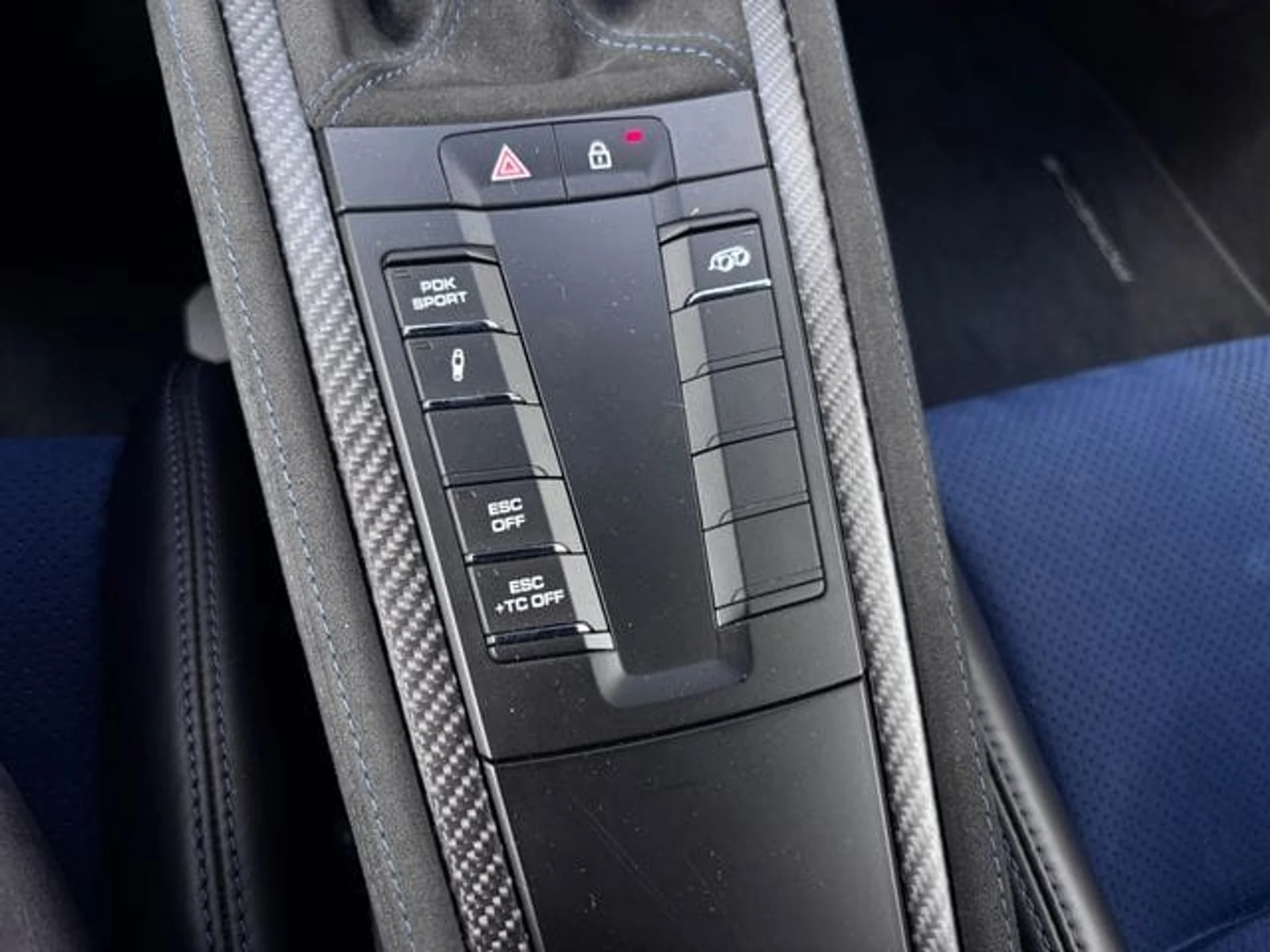 mph019_2098055869_fac126a2875f7a8c9c5dbbd7e16d2deax_20add7ec14