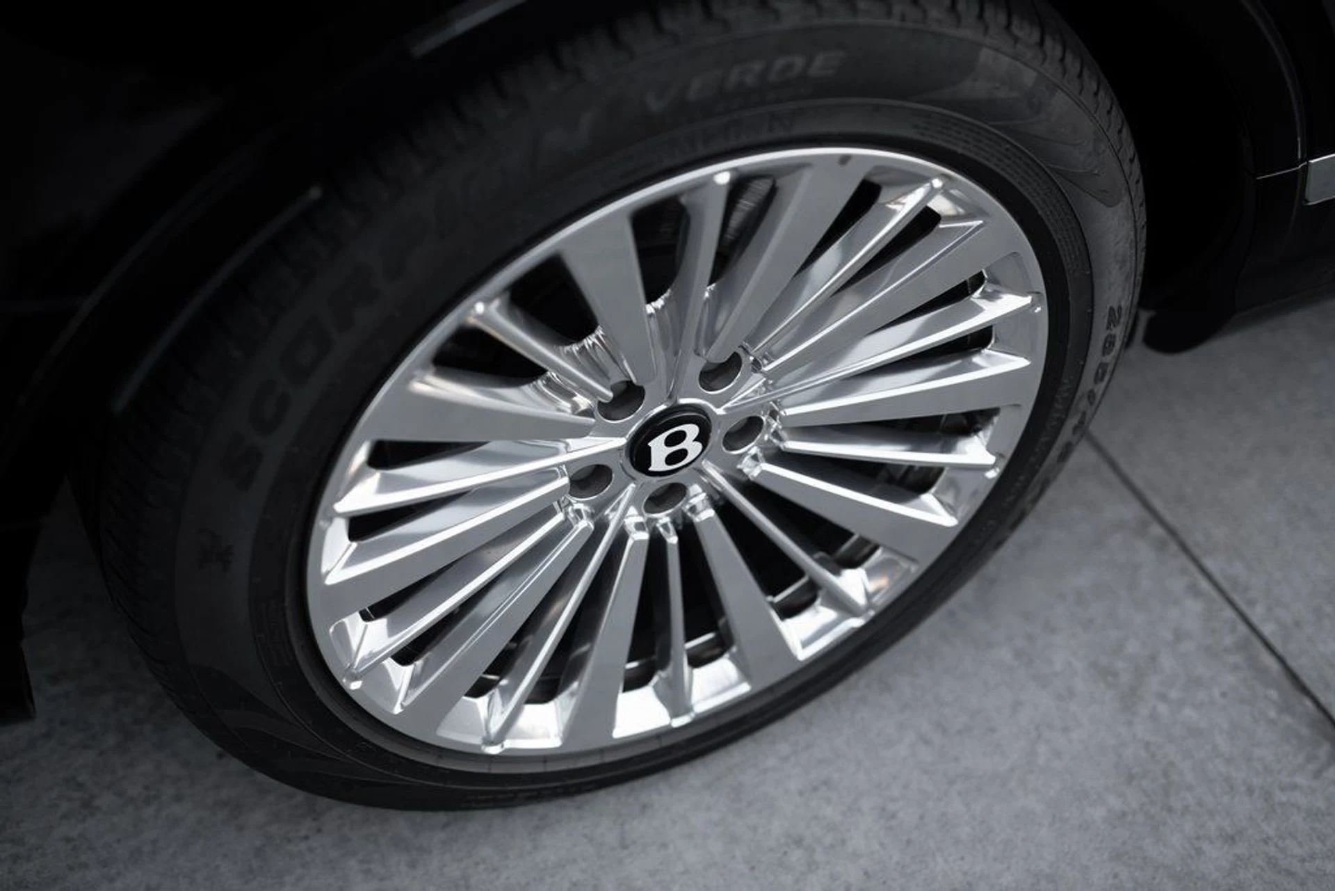 mph019_2100149550_3b5f1975a32d385edc377a81d548c499x_c8572e5d30