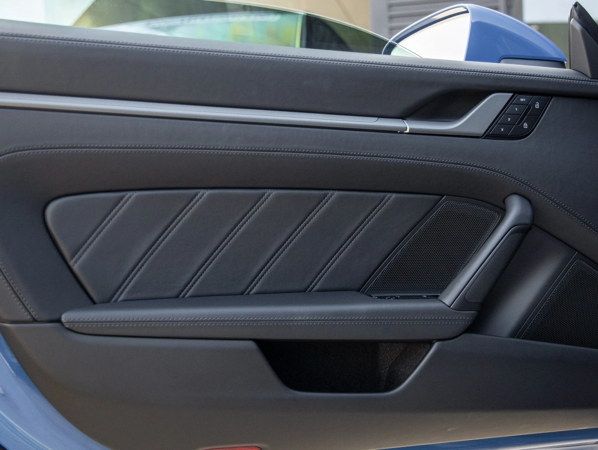 mph019_2101558625_20_d241ac26e0