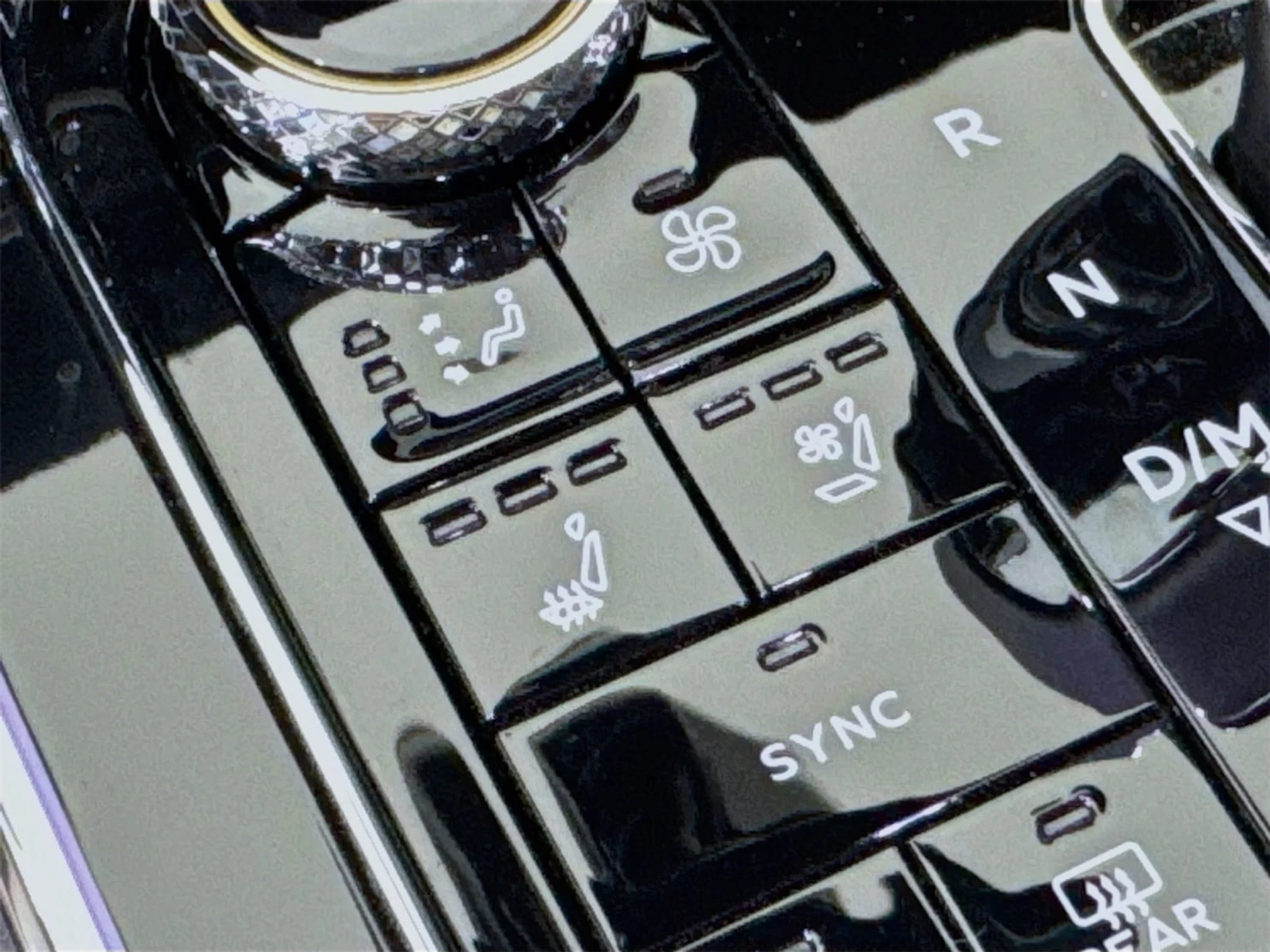 mph019_2102229029_85bb17b80e21ea844604b5c94ba0fe50x_8649aa5d8f