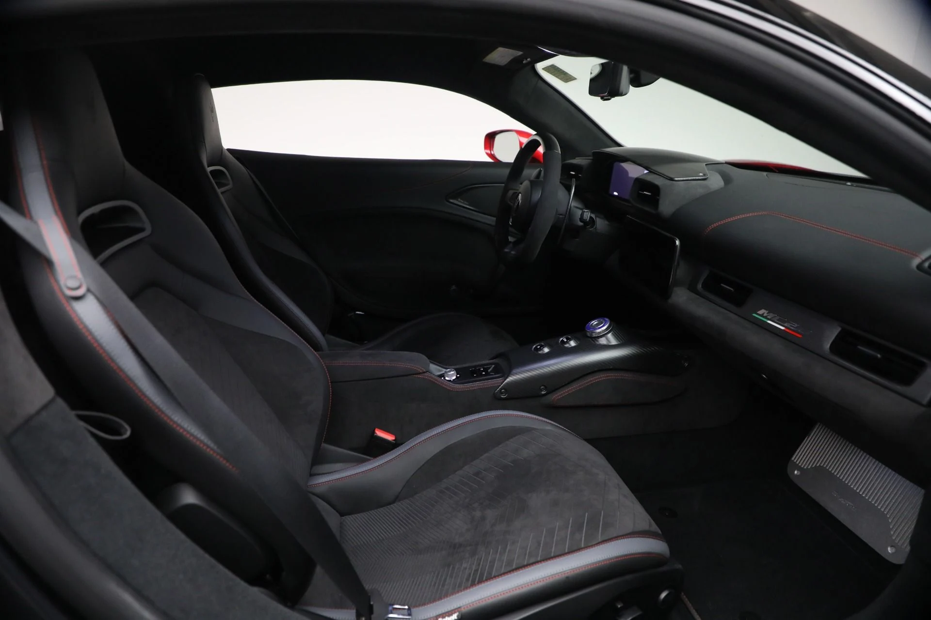 mph019_2102597738_Used_2022_Maserati_MC_20_1774384855_149f9c4e30