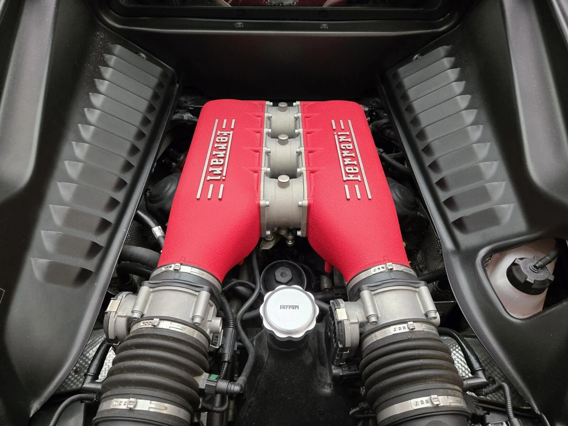 mph019_2106536859_Used_2011_Ferrari_458_Italia_1756536621_3057b3001a
