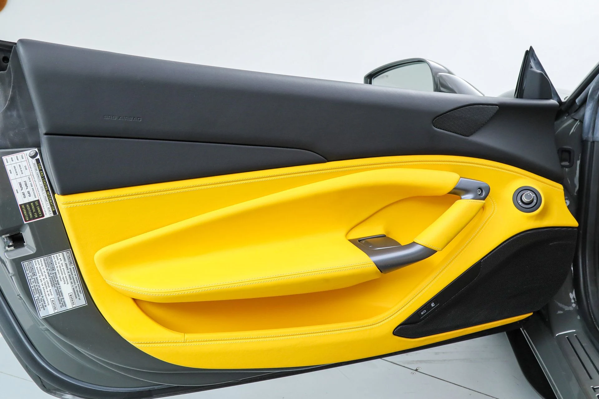 mph019_2107068859_5b2fe1d007005b48721e633cab304132_777f290587