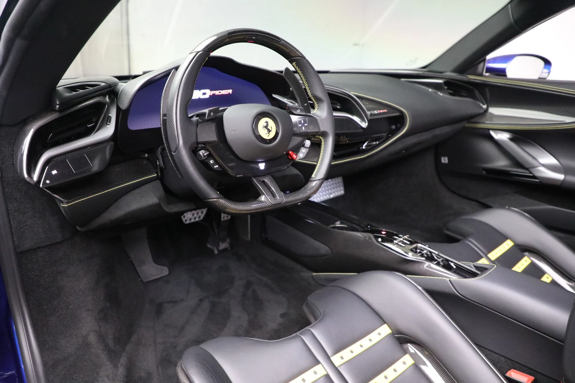 mph019_2107403715_Used_2022_Ferrari_SF_90_Spider_126e9243c4