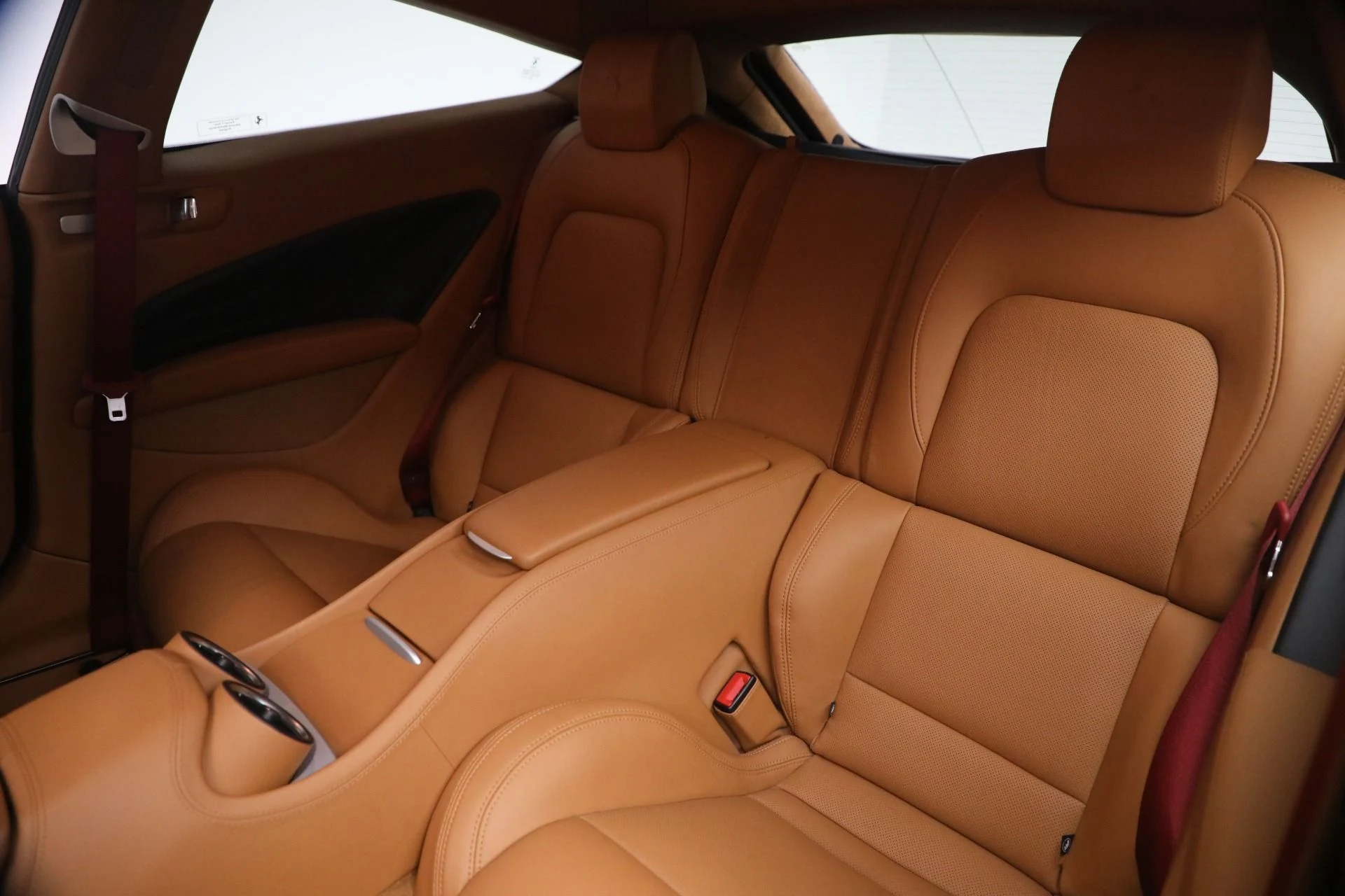 mph019_2109818281_Used_2012_Ferrari_FF_1765920429_fb89be7dec