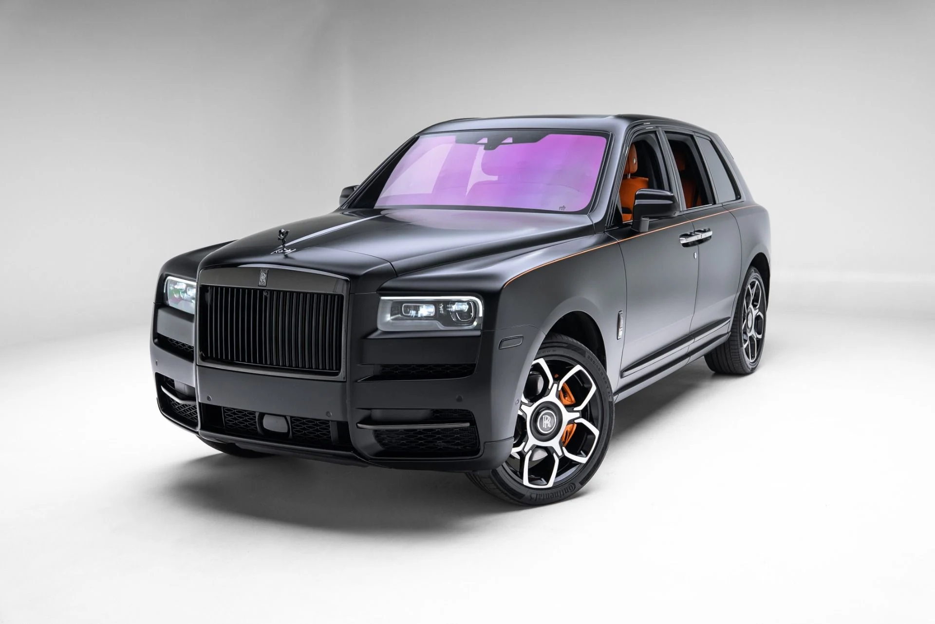 mph019_2116365806_Used_2023_Rolls_Royce_Black_Badge_Cullinan_1775515525_33d1f7cb36