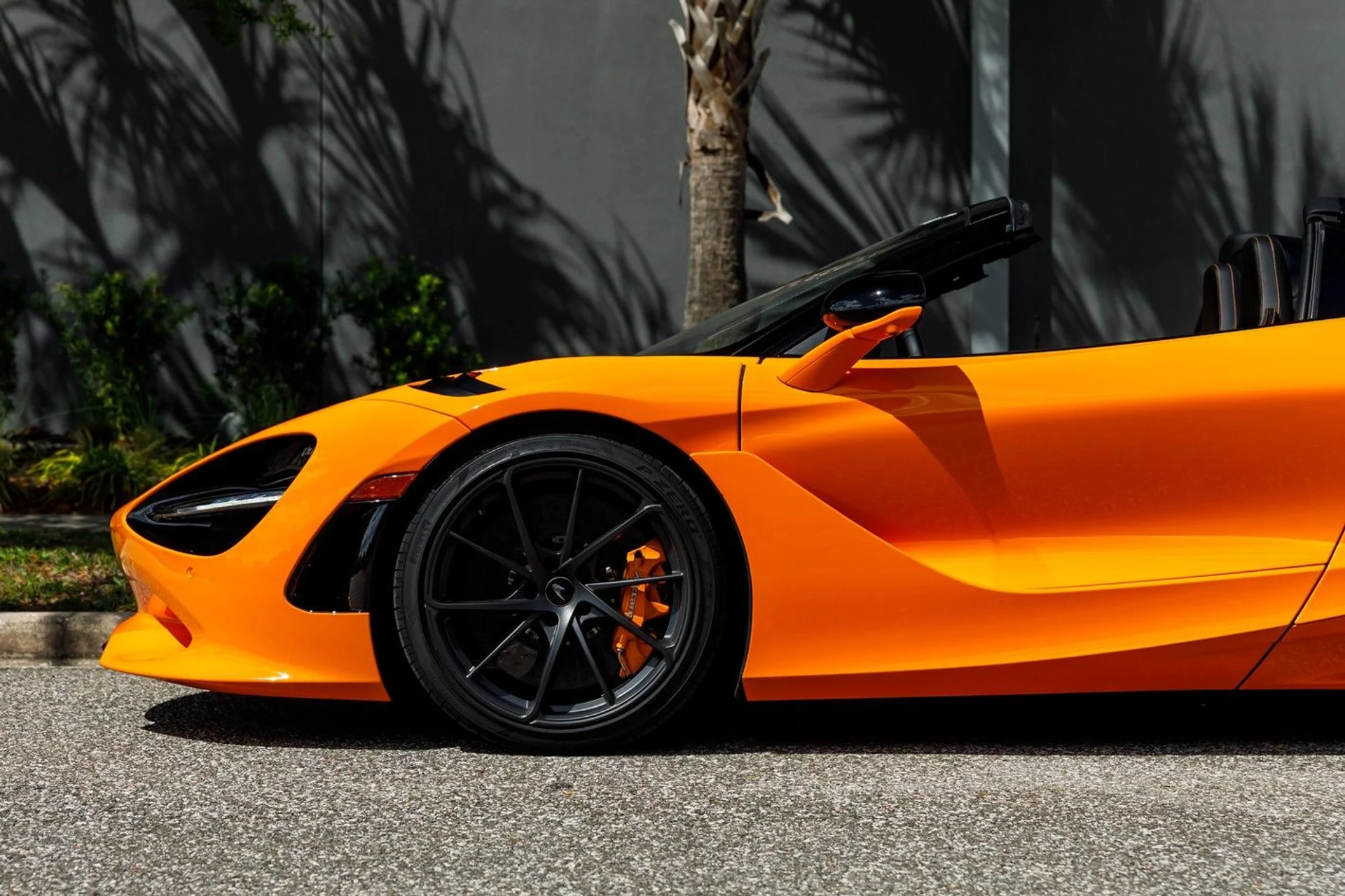 mph019_2130679528_515_p20_l_d905cbaa85