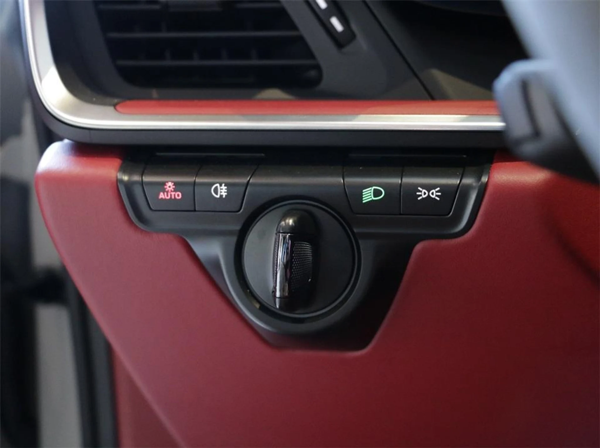 mph019_2138602566_H_Paq_UV_Z2gc8k5s_Am_Znjzd_t4l_M_a389444c97