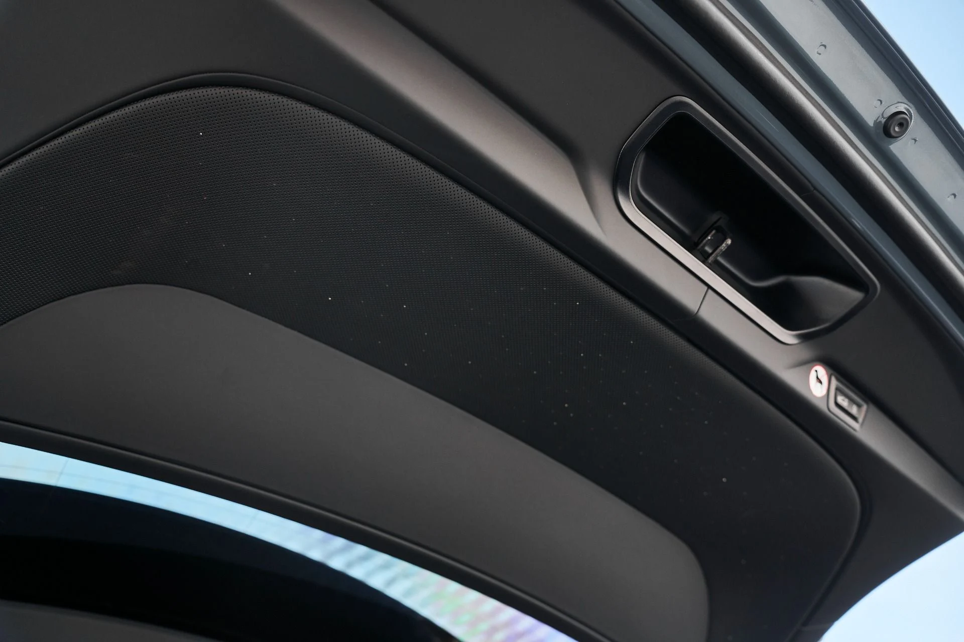 mph019_2140554635_Used_2025_Rolls_Royce_Cullinan_Base_1766020353_e944b7a48e