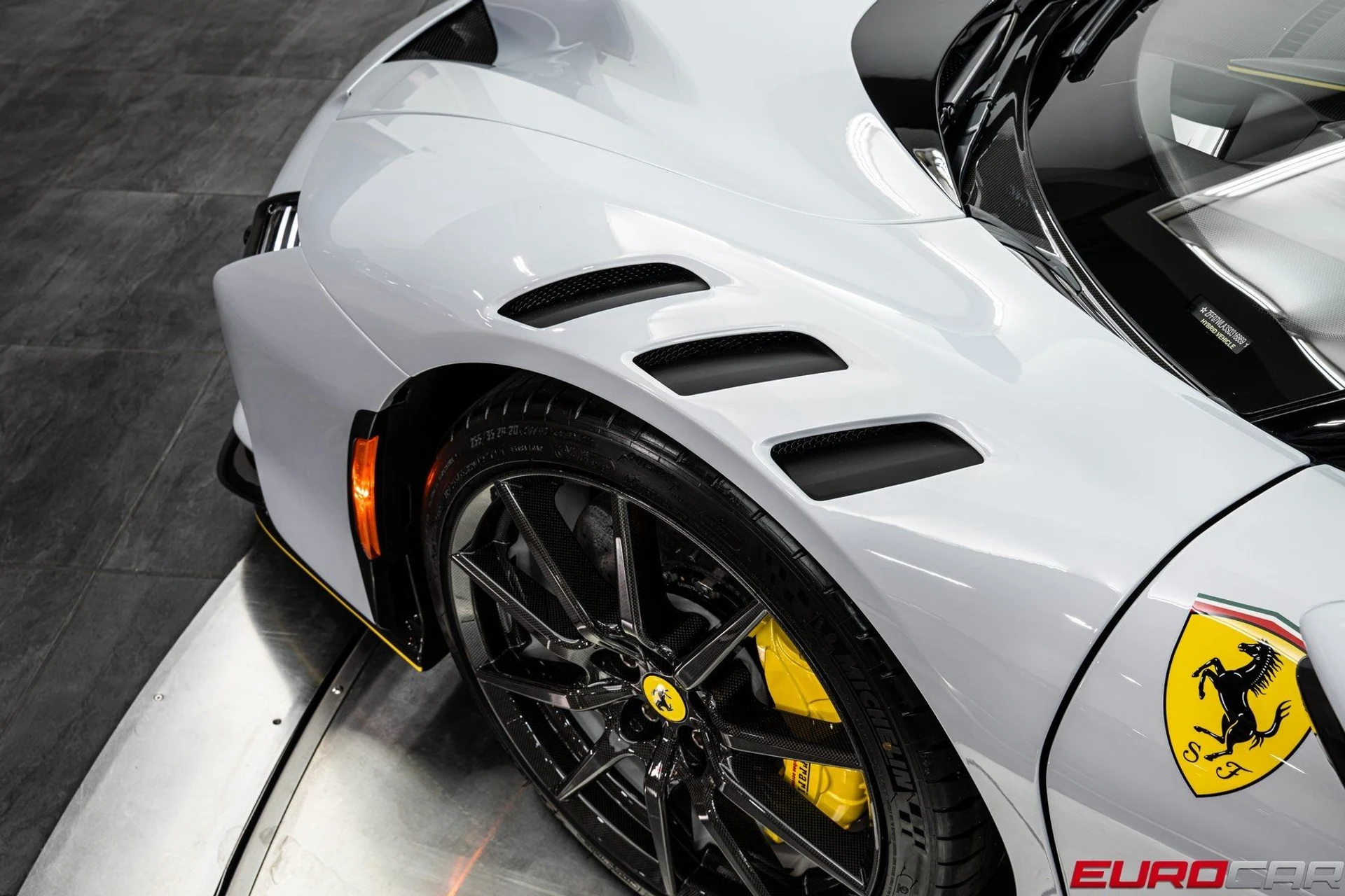 mph019_2143709313_image_20_3b8693f877