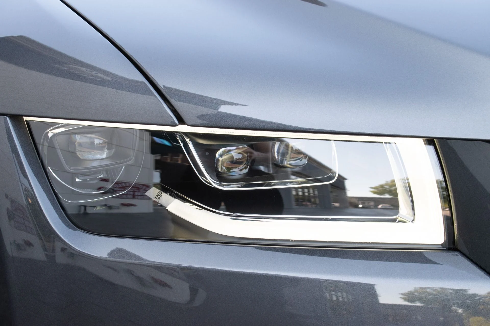 mph019_21479250_Used_2024_Rolls_Royce_Ghost_1733915394_5391b20829