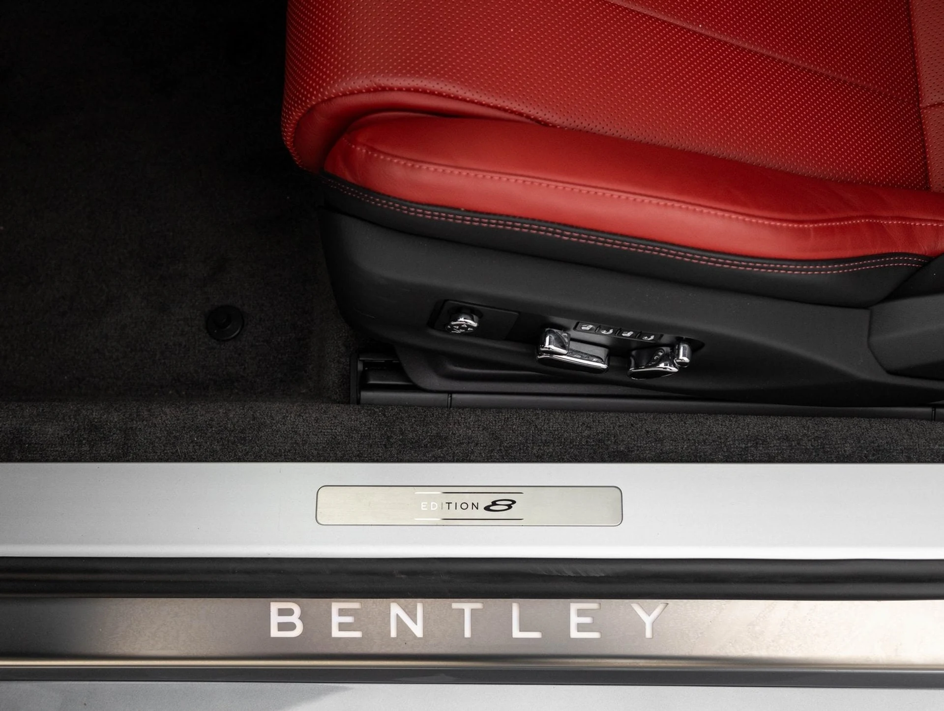 mph019_2149840379_20_a9964d0b50