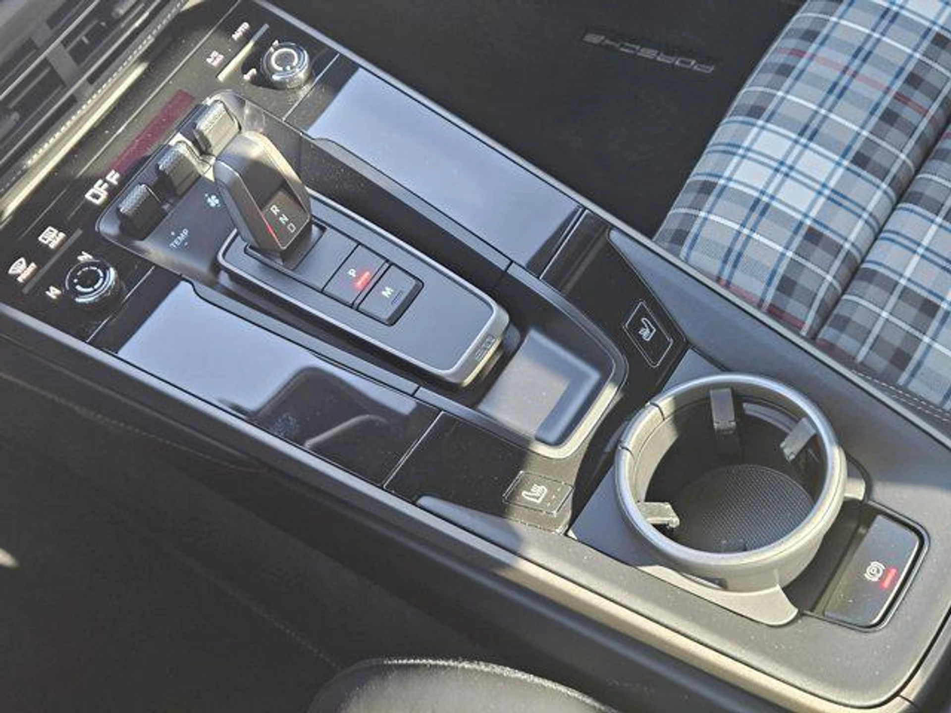 mph019_2155621729_q_M6j_J6_G9b_K4n_YJJBOF_7_R98_O_Cw_E_2dedc3894a