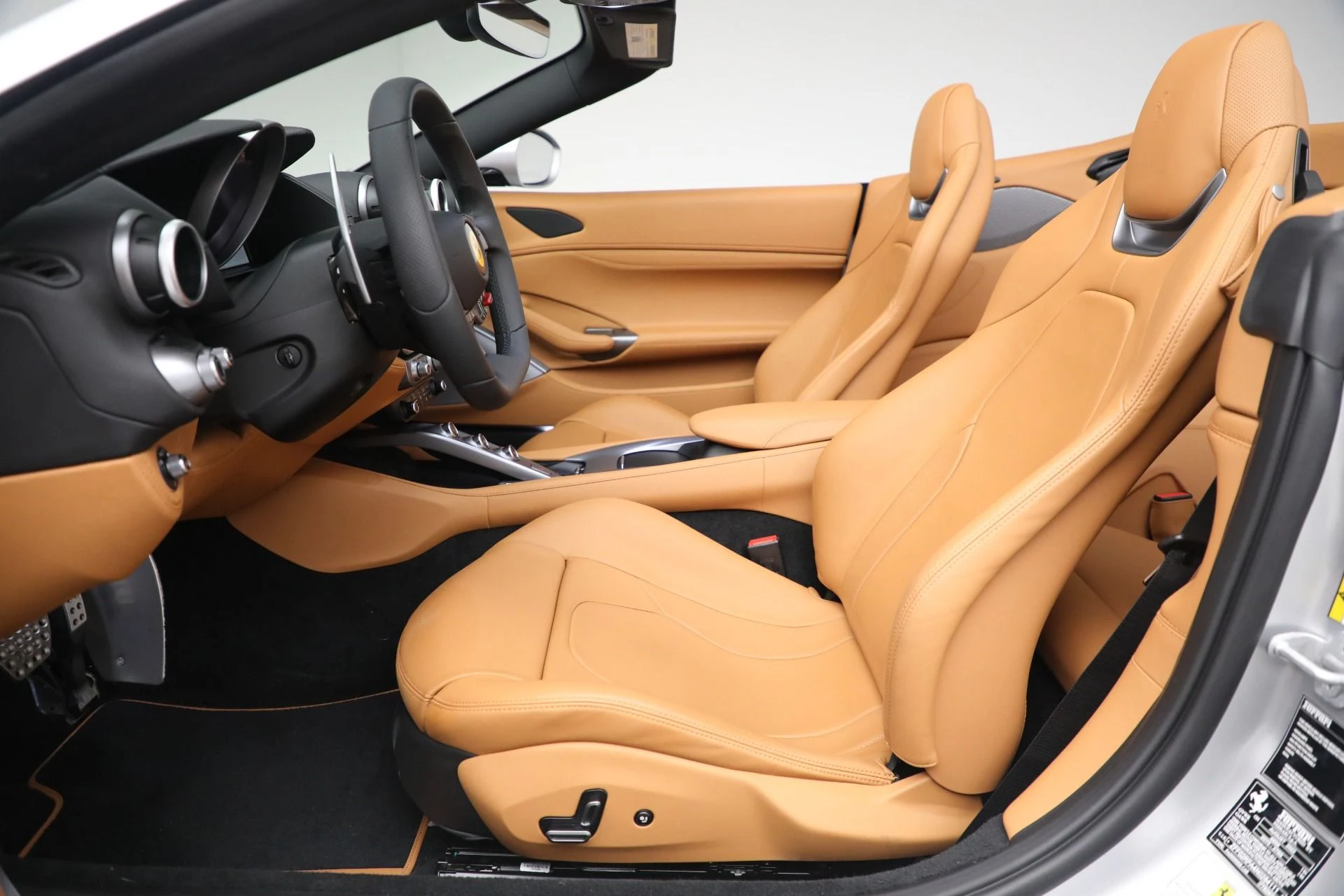 mph019_2158905270_Used_2022_Ferrari_Portofino_M_8654adbf8d