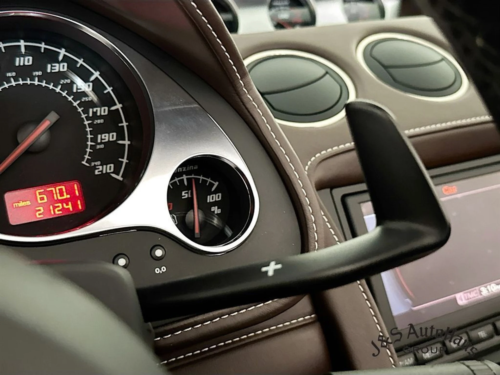 mph019_216435445_u43jmfgm8jy7q6jiz1haj4zd5amy_001b8c069d