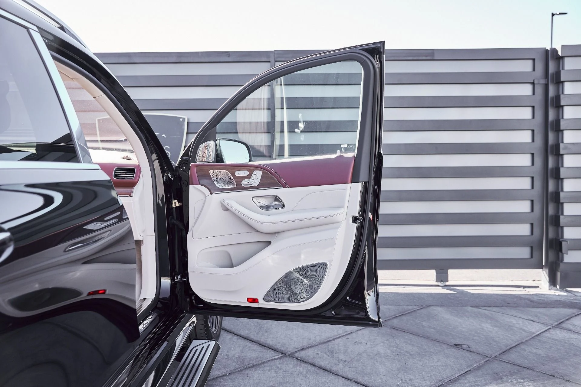 mph019_2164726374_Used_2026_Mercedes_Benz_GLS_Maybach_GLS_600_1772593181_18b3ceac8e