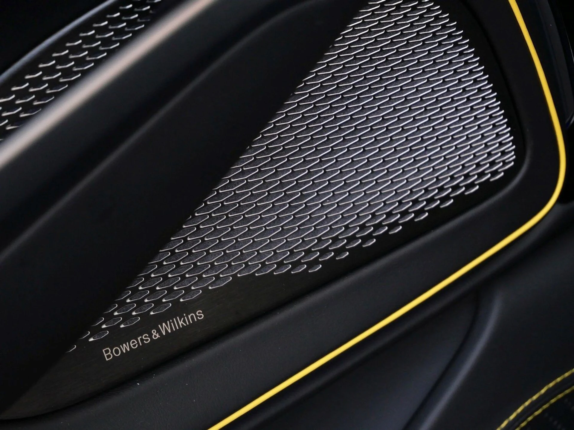 mph019_2167556268_8b47a9fada980583cb8b5e37a426ffb8x_c427599c44