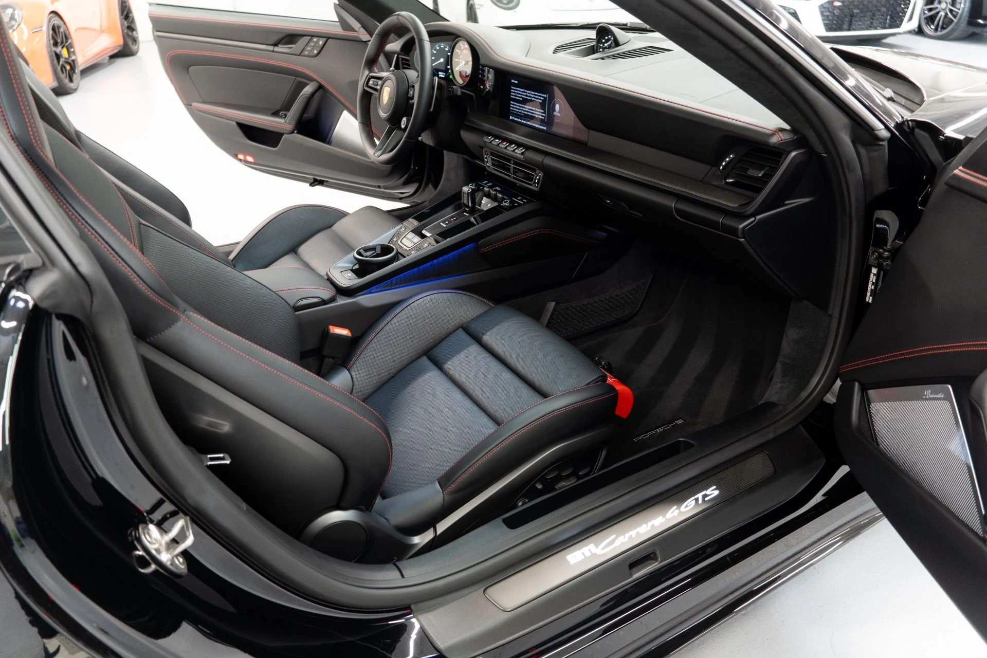 mph019_2174507523_Used_2024_Porsche_911_Carrera_4_GTS_1773948052_11ddd4723d