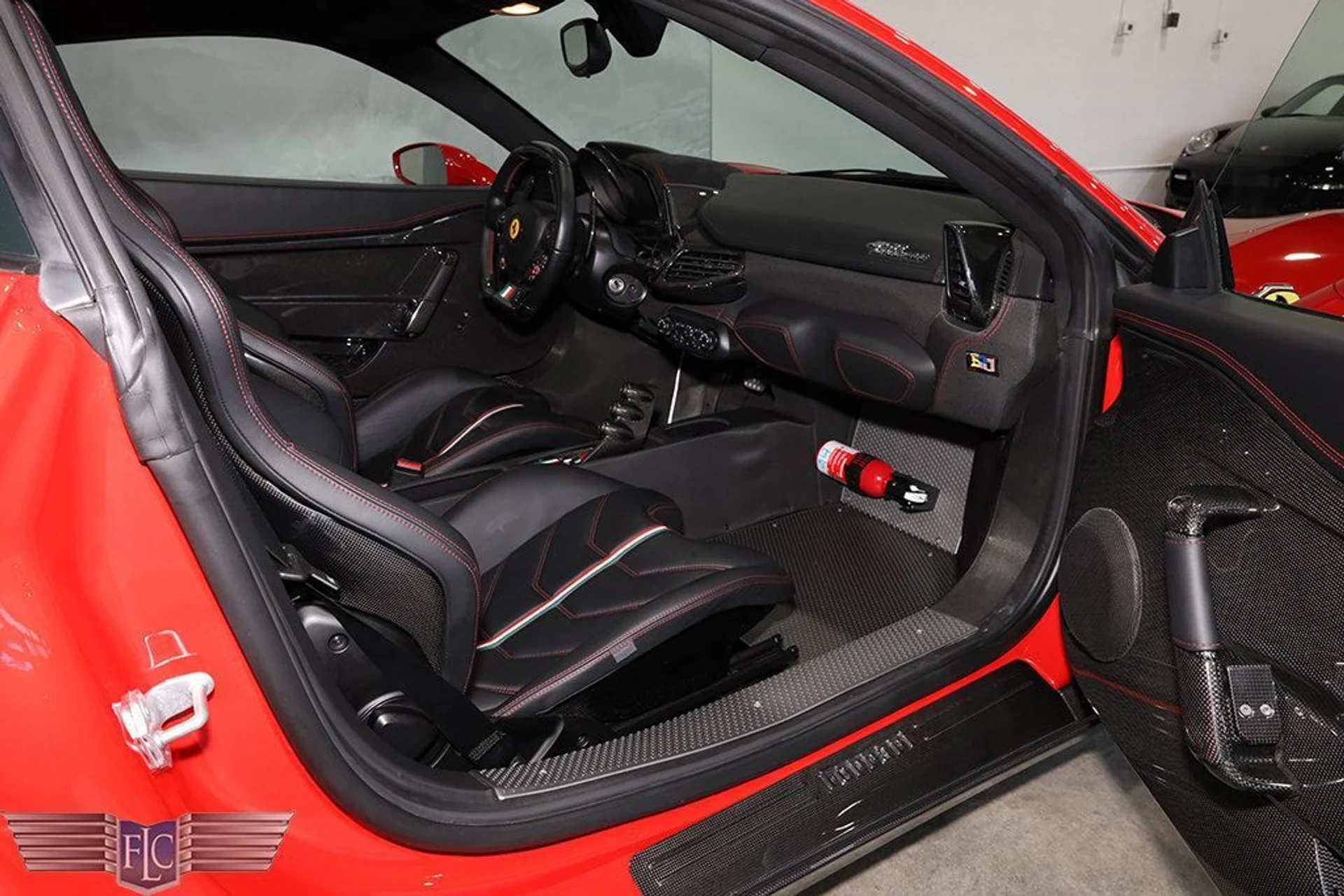 mph019_2176037296_used_2014_ferrari_458_speciale_9689_22821397_20_1024_9ee9ac424f