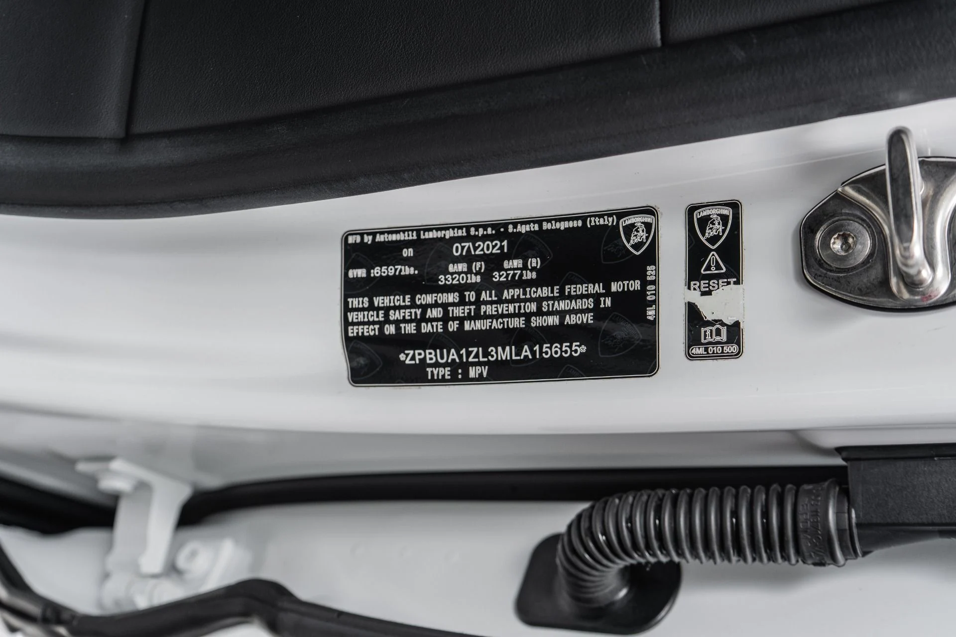 mph019_2178665257_Used_2021_Lamborghini_Urus_Q_Citura_interior_Ventilated_Front_Seats_with_Massage_1772724519_1de11b72aa