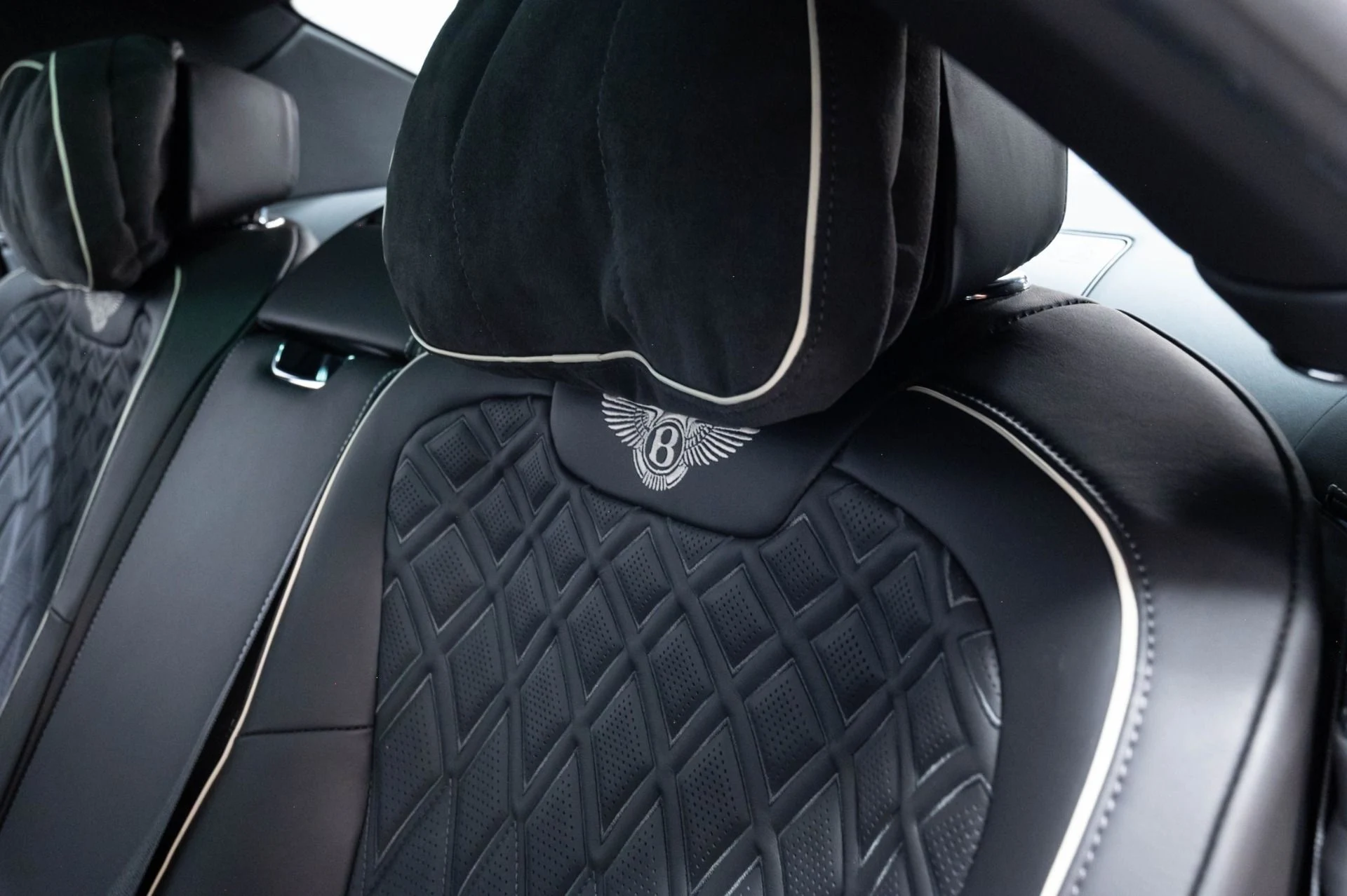 mph019_2182025822_Used_2020_Bentley_Flying_Spur_W12_1785337642_ba1aadc355