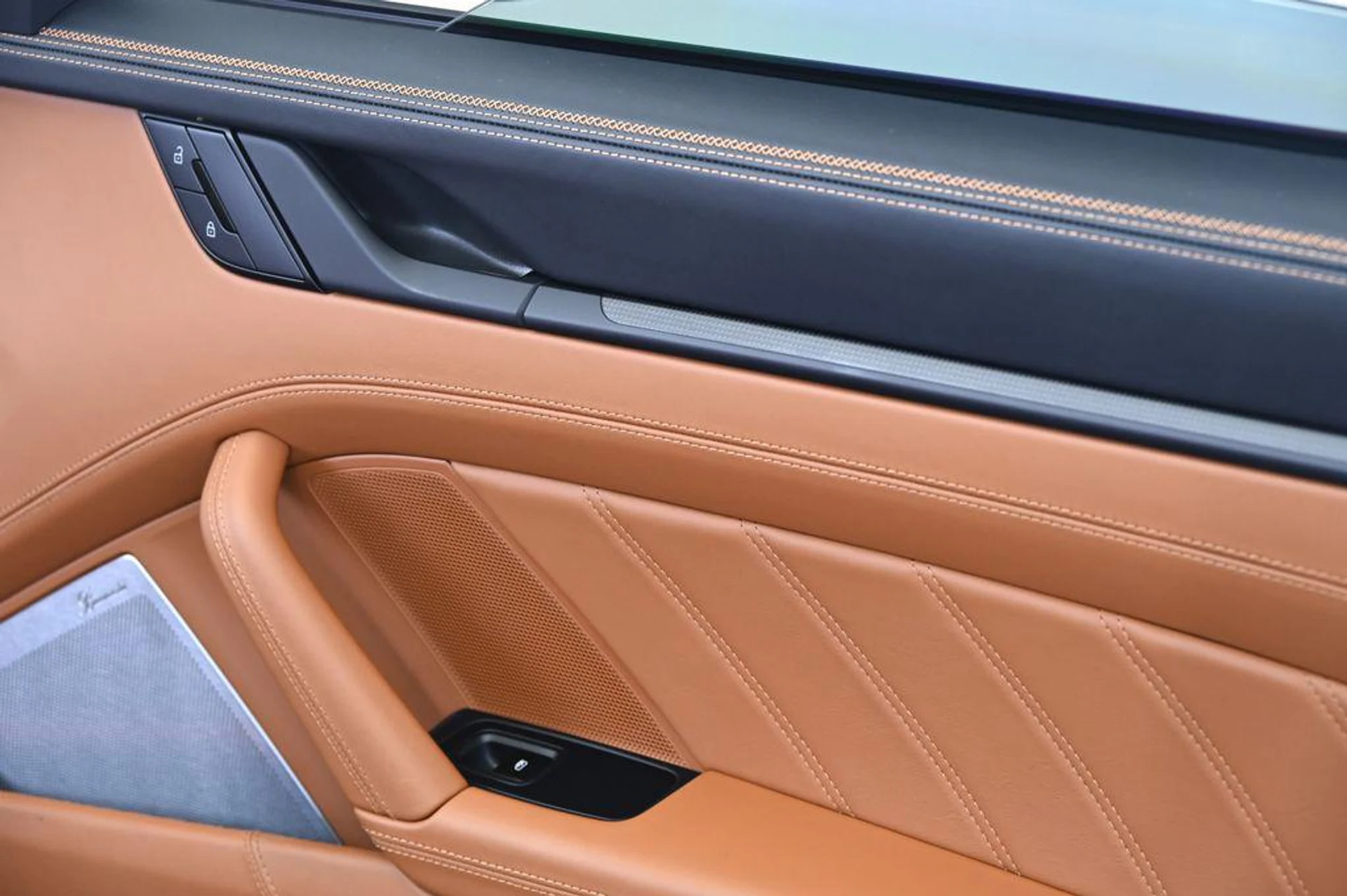 mph019_219046322_FEVF_8_Mxbjj_C7p_Gt1_Nz_Kmjo_Q_px_I_cbf9538f3a