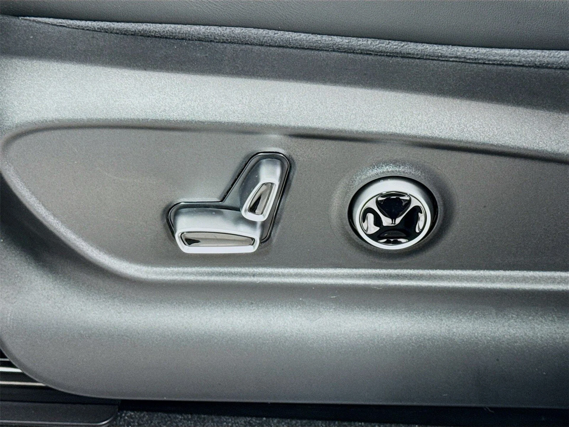 mph019_2203508266_fdf84520fa892f483f6f065eb0c504a3x_4352e15c19