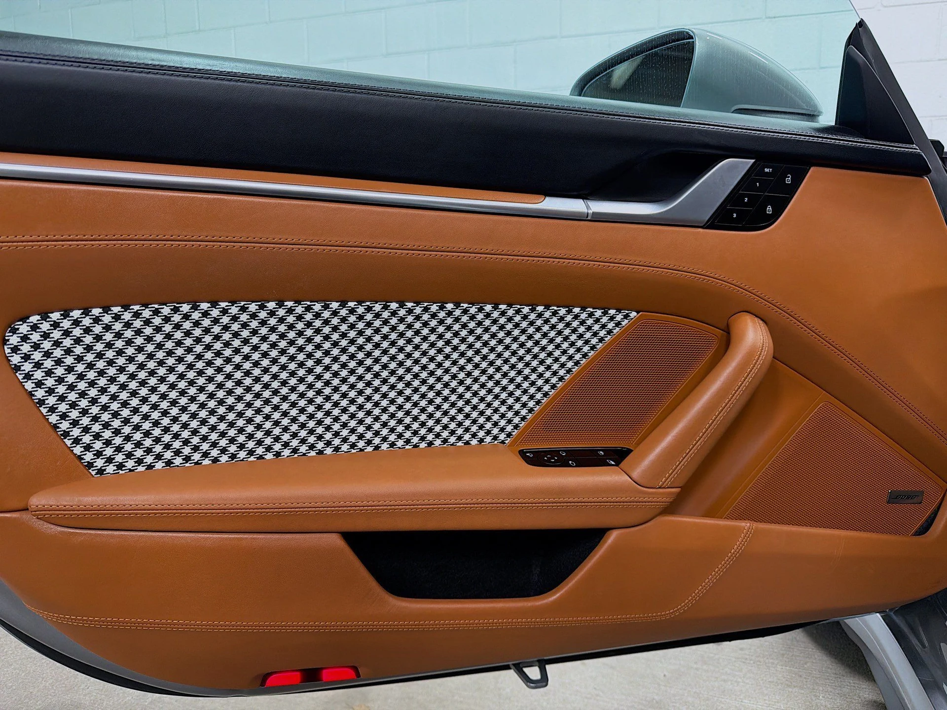 mph019_2212658660_61574b14587719f14cfa098a58bba8ec_89f231f28a