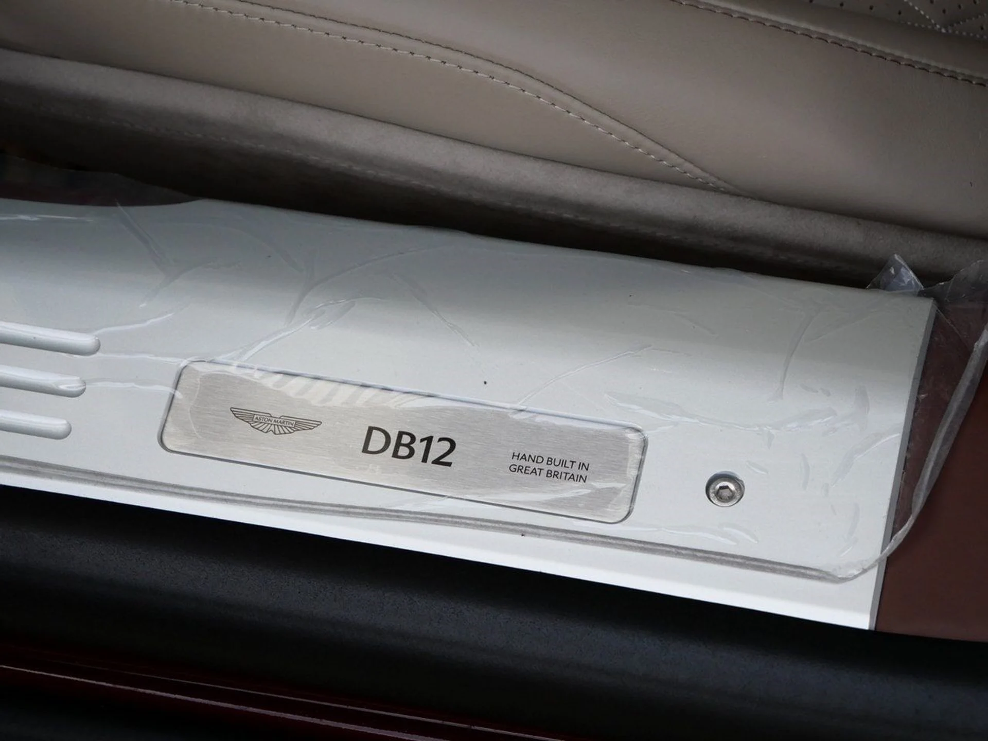 mph019_2216838317_1b3275e7313de5642aeecff2a6b4c844x_5d98179213