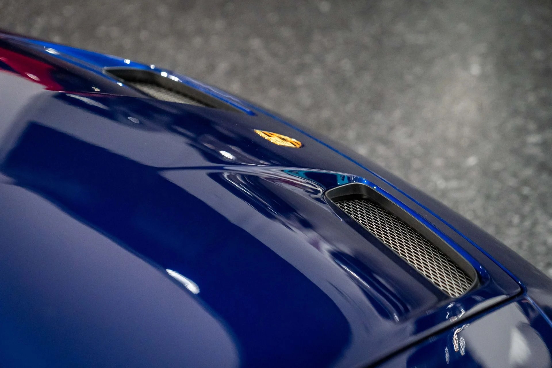 mph019_2218377363_Used_2024_Porsche_911_ST_5341963_1766128393_b3606dc0e8