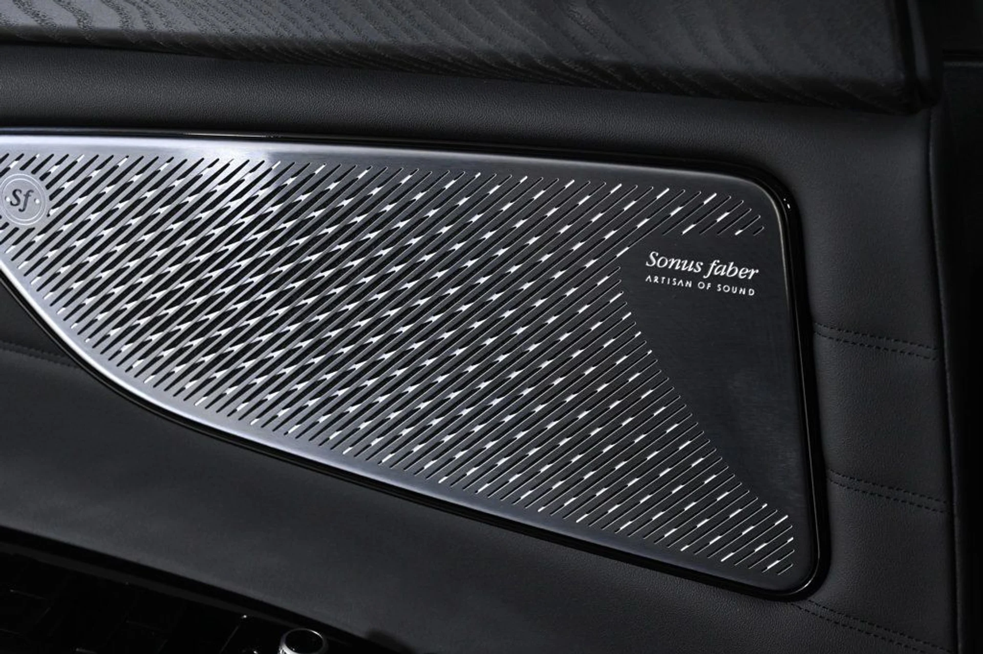 mph019_2227263370_used_2025_maserati_grecale_modena_11350_22945546_19_1024_cc74e772fc