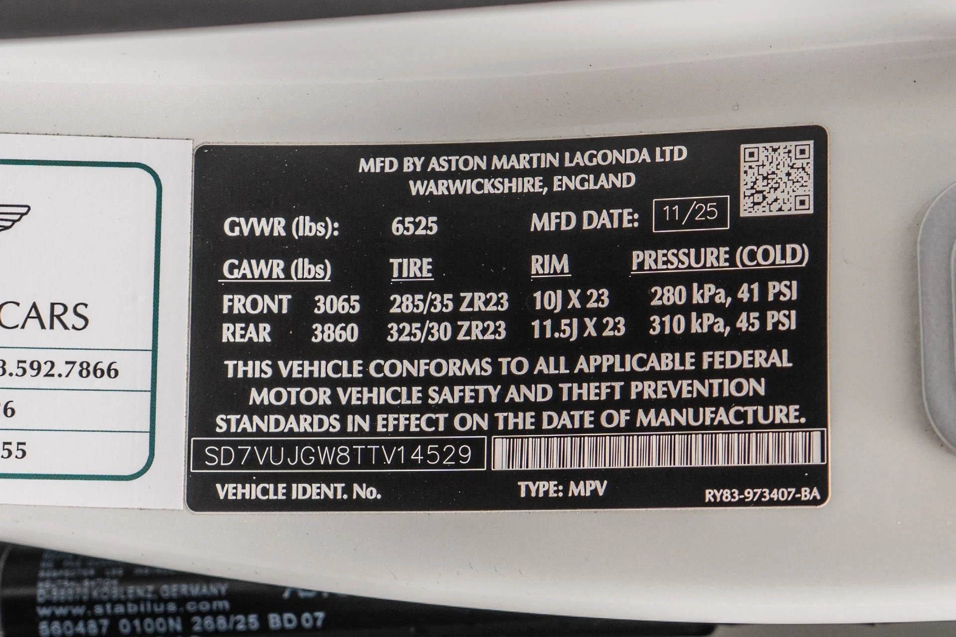 mph019_2228834252_Used_2026_Aston_Martin_DBX_S_1792083378_57aea8021a