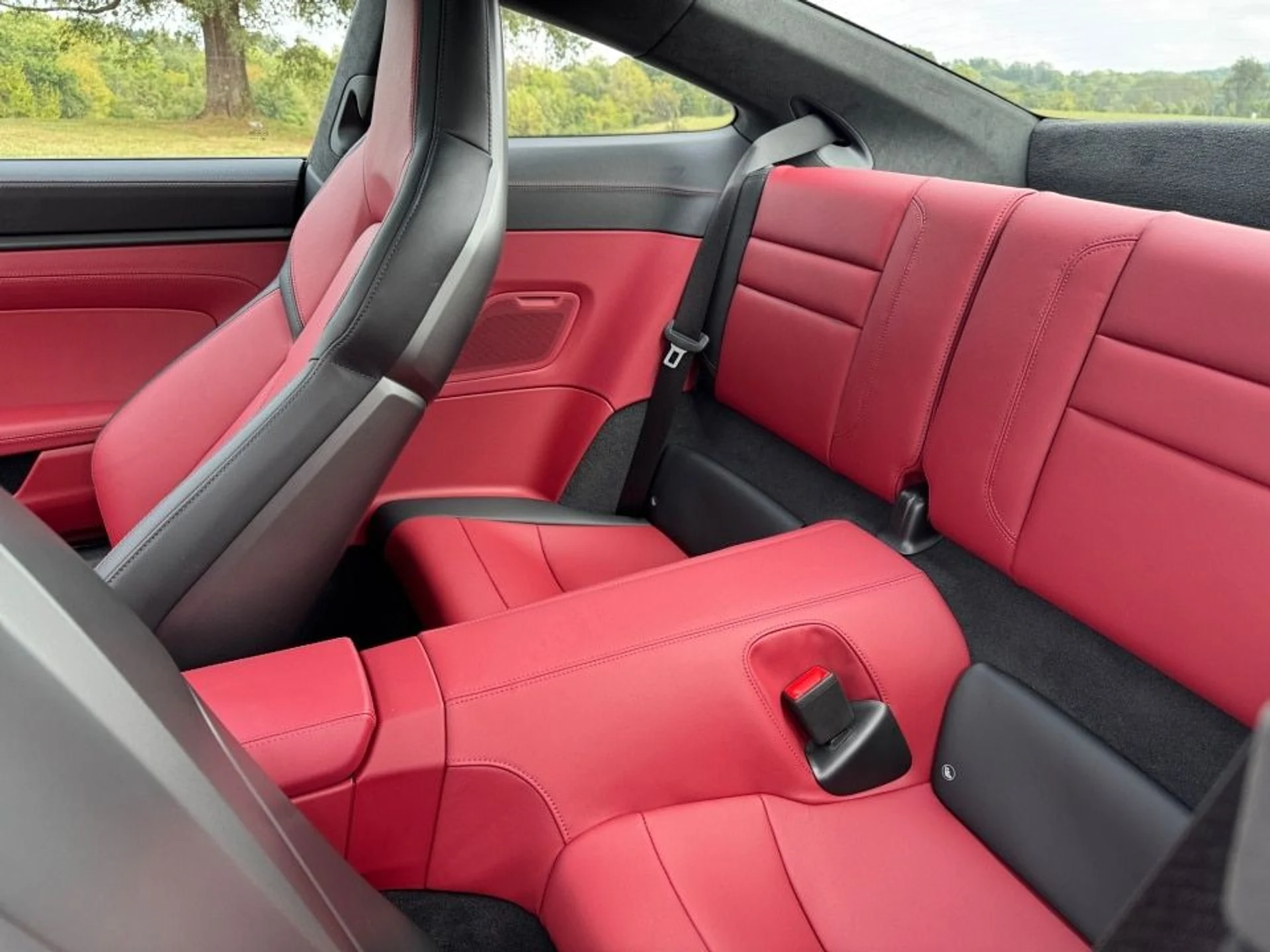 mph019_2232827041_334f398ac5ee0b2438c89f8410c5c509x_53973f1860