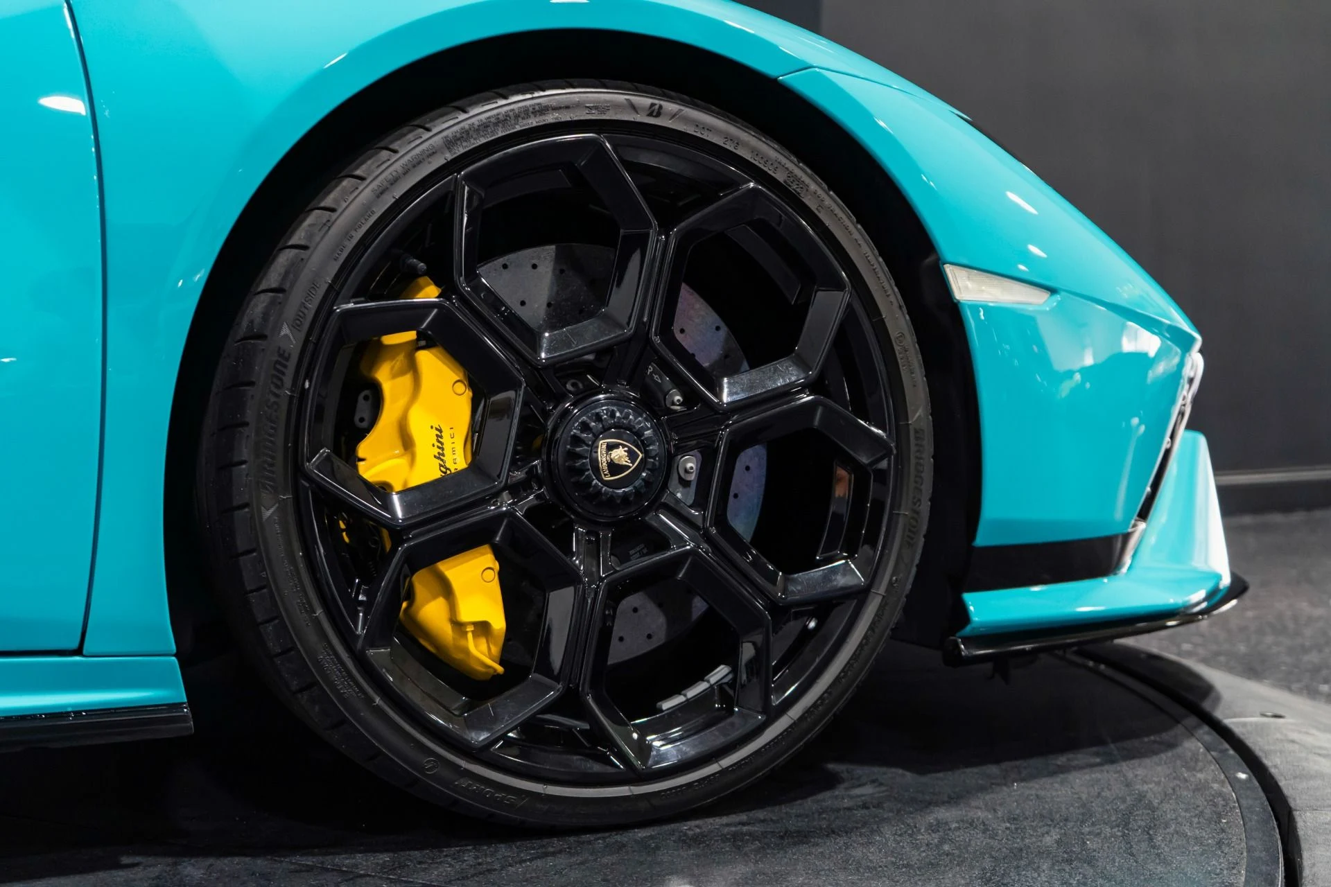 mph019_2239320249_Used_2023_Lamborghini_Huracan_Tecnica_Ad_Personam_Blu_Glauco_1770773023_0bbd58e25e