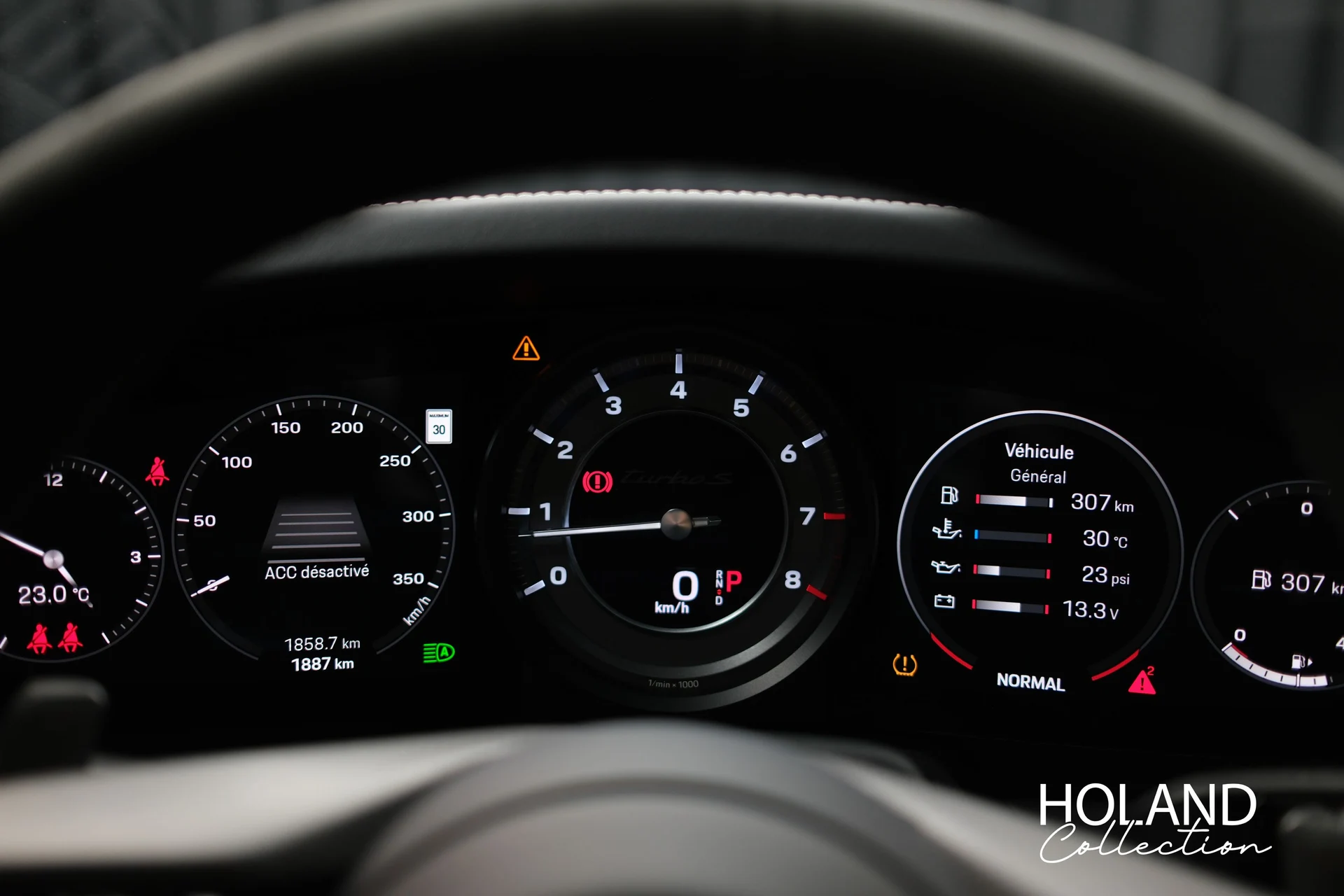 mph019_2240632501_c3b22205_03d3_4539_b677_0575ed9ca6bf_c4628cf281