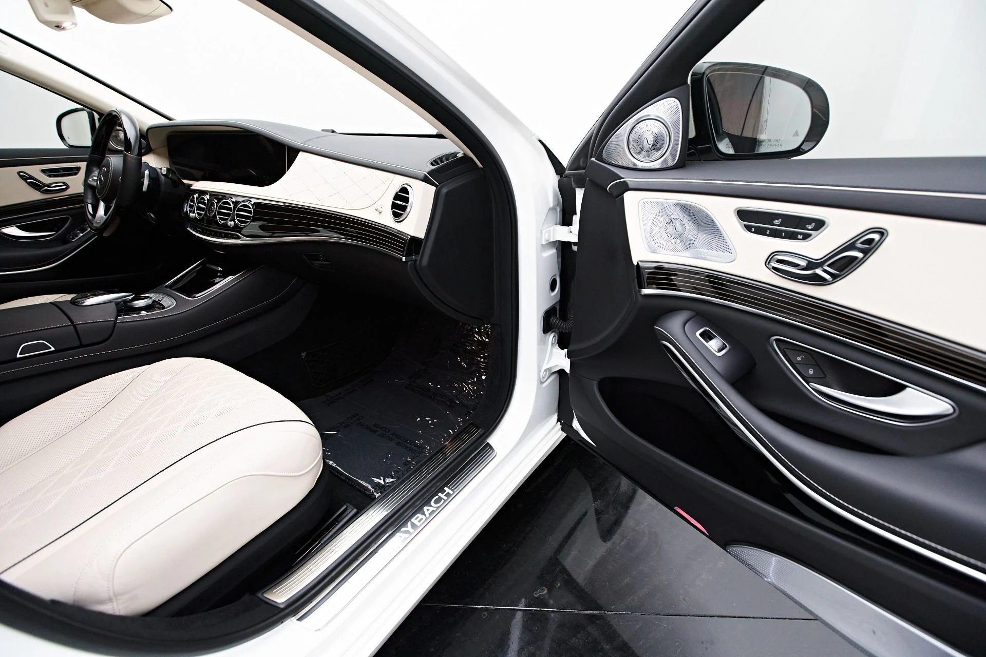 mph019_2244031834_Used_2020_Mercedes_Benz_S_Class_Maybach_S_560_1686091105_5e06d6d0ac