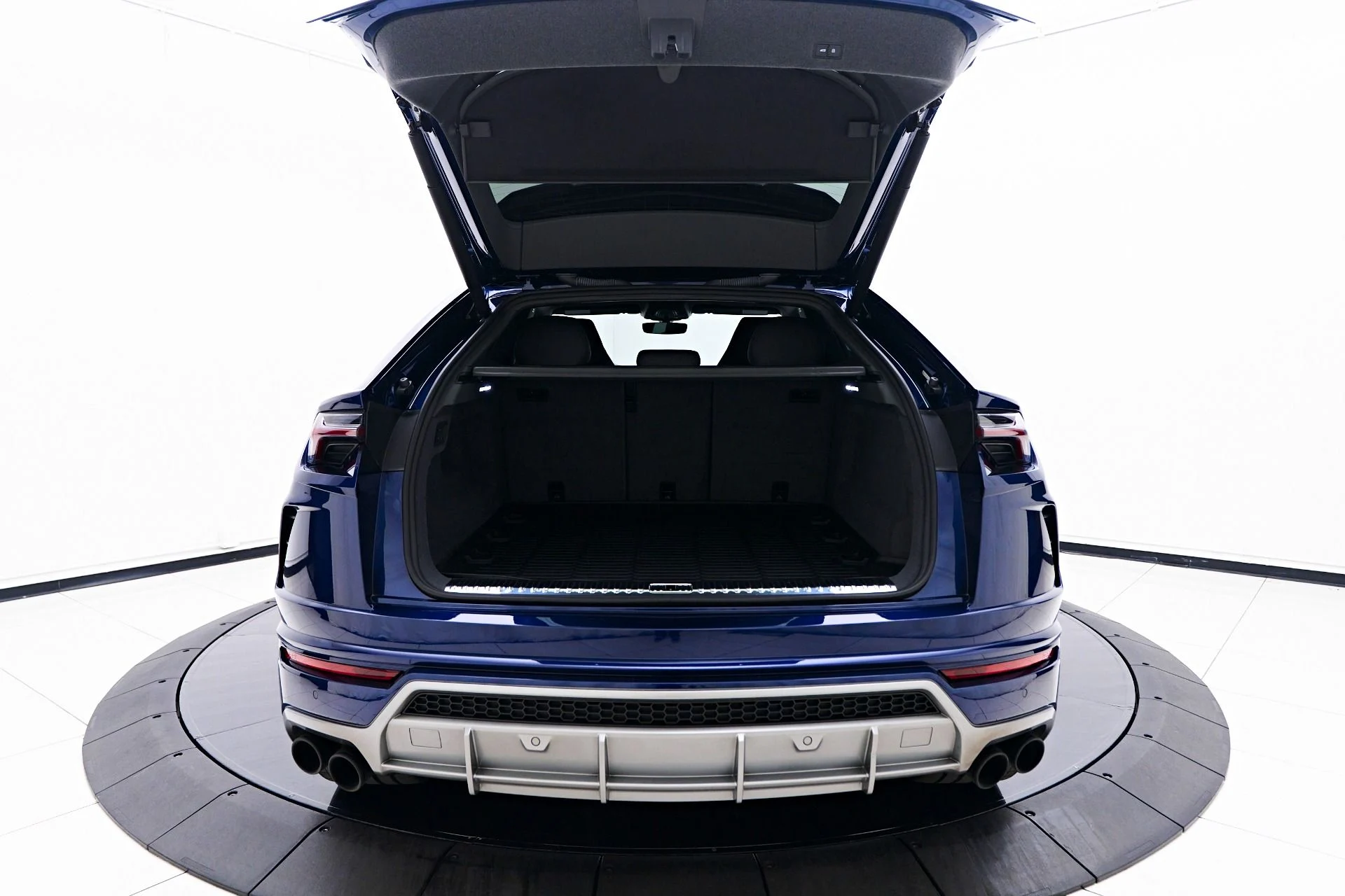 mph019_224824474_Used_2020_Lamborghini_Urus_Base_1754965756_7b943cc2b3