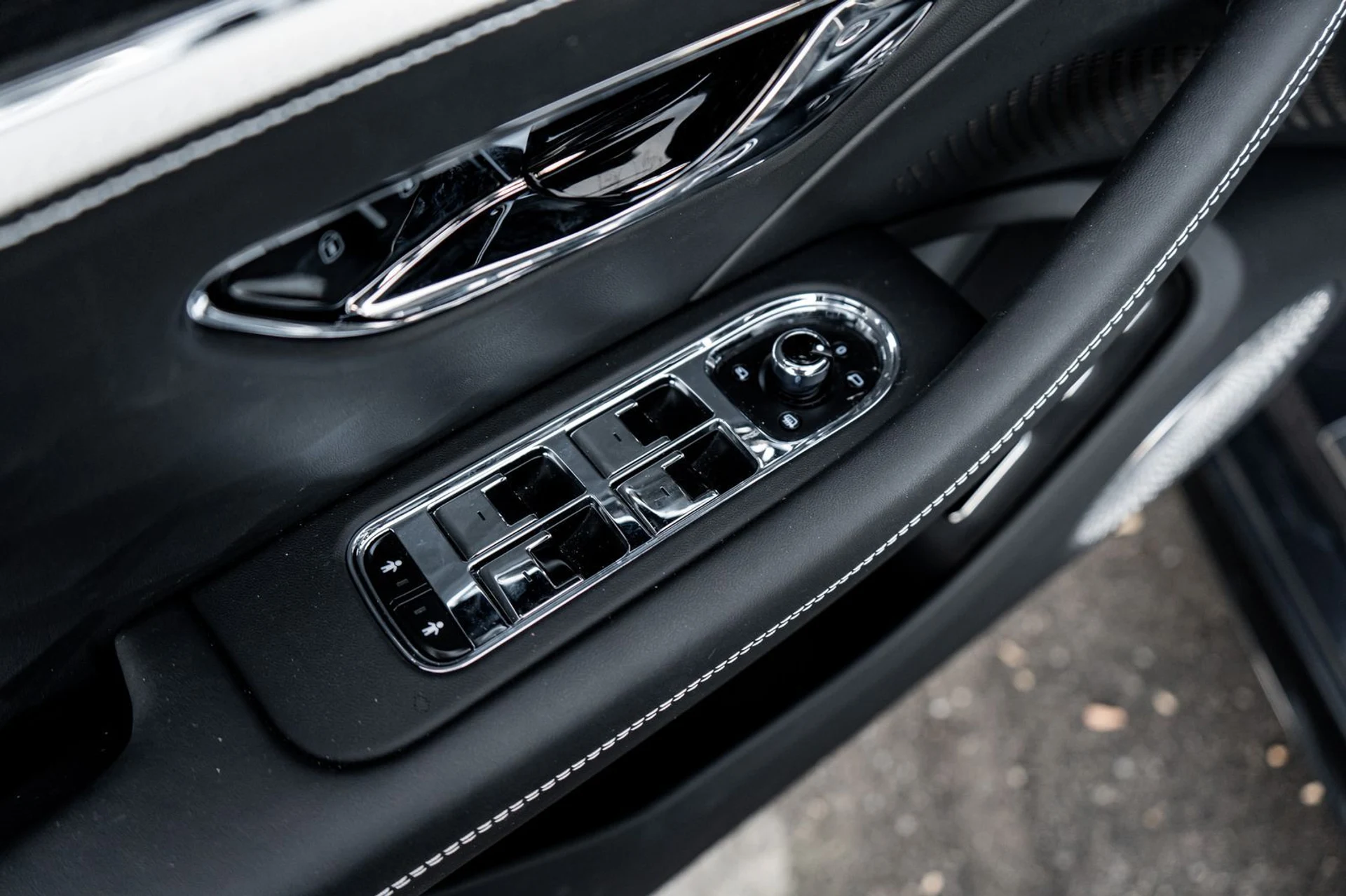 mph019_2248500163_4b379329_a11e_452a_9dd5_3e4b88580d7a_8ff6dbc3c9